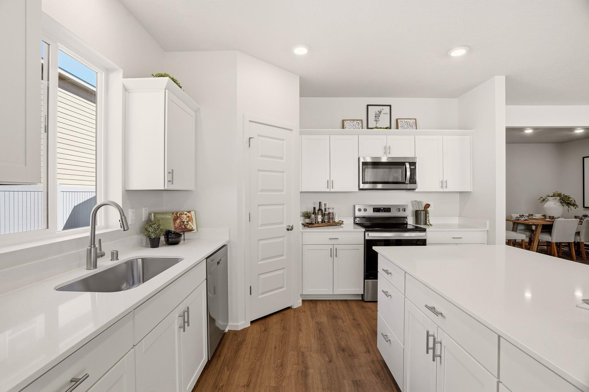 301 W Pheasant Bluff Ave - Photo 18