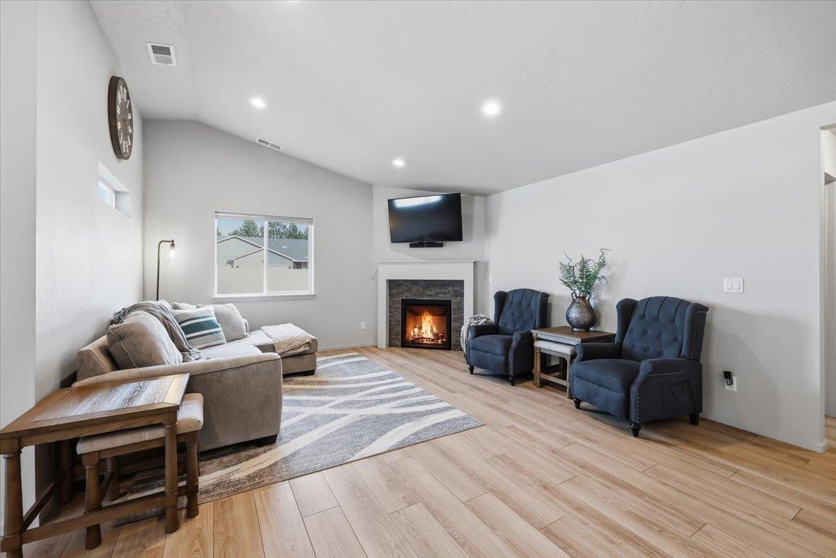 422 N Arc Ct - Photo 4