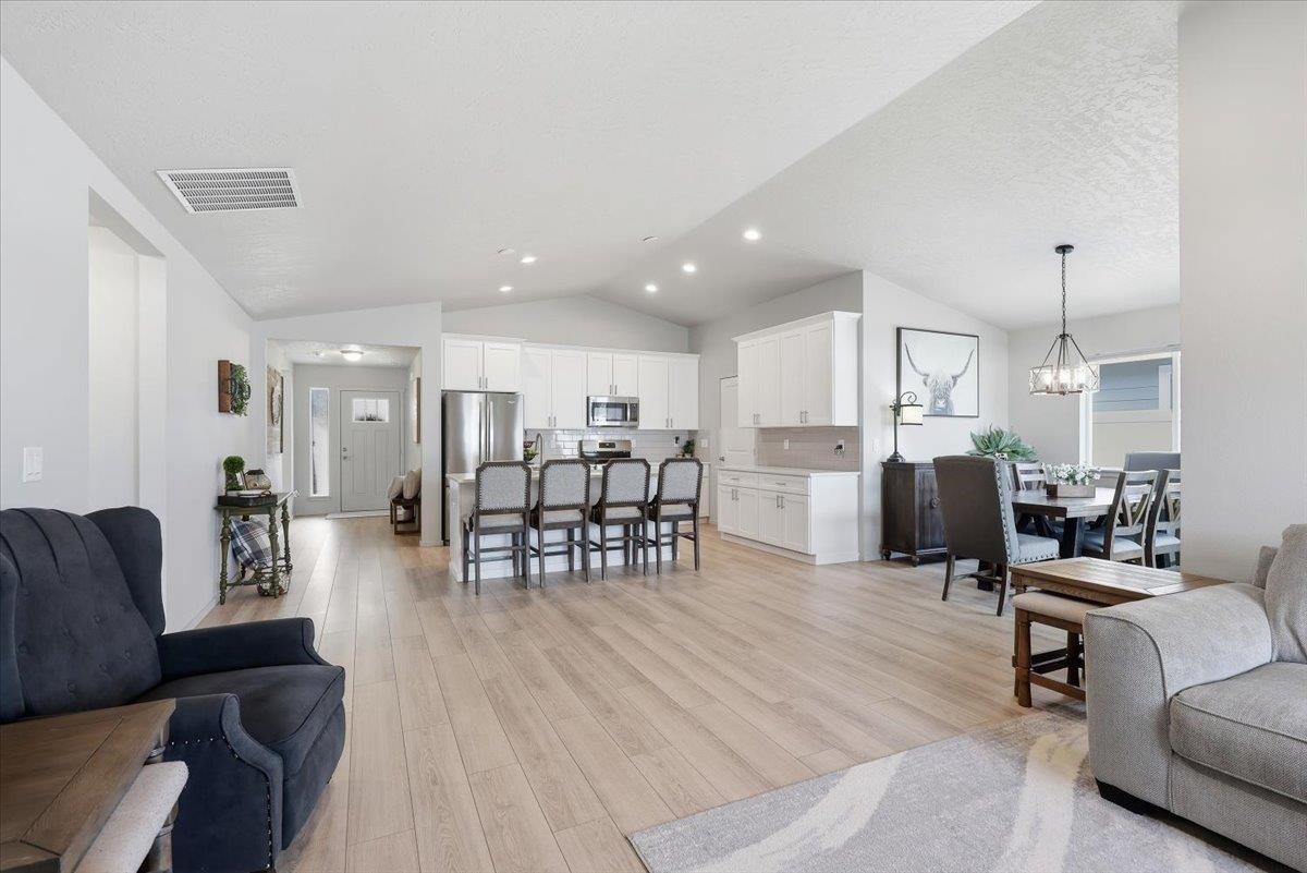 422 N Arc Ct - Photo 6