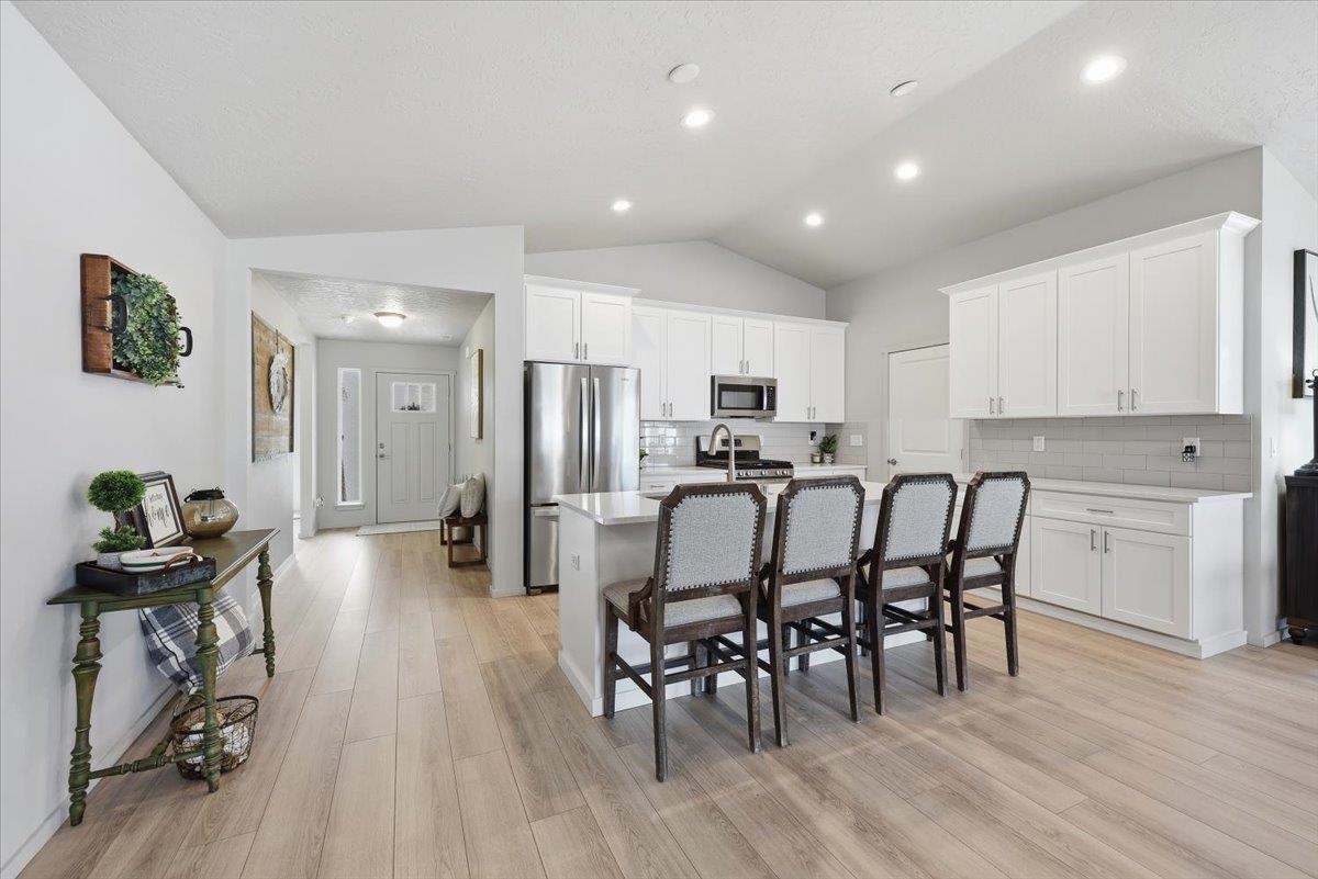 422 N Arc Ct - Photo 9