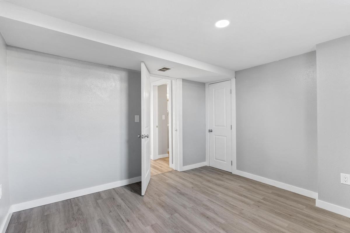 802 E Baldwin Ave - Photo 36