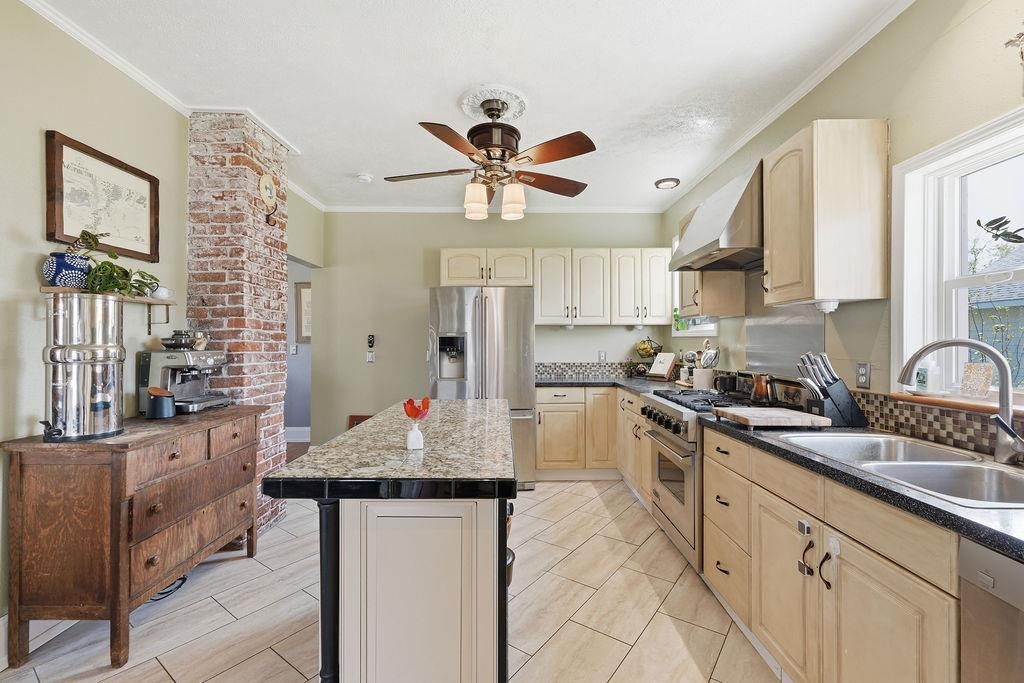 2323 N Wall St - Photo 13