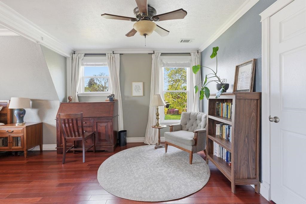 2323 N Wall St - Photo 22