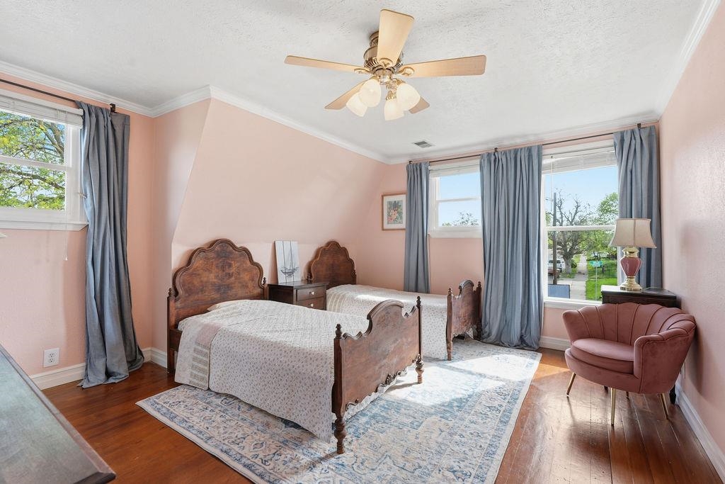 2323 N Wall St - Photo 23