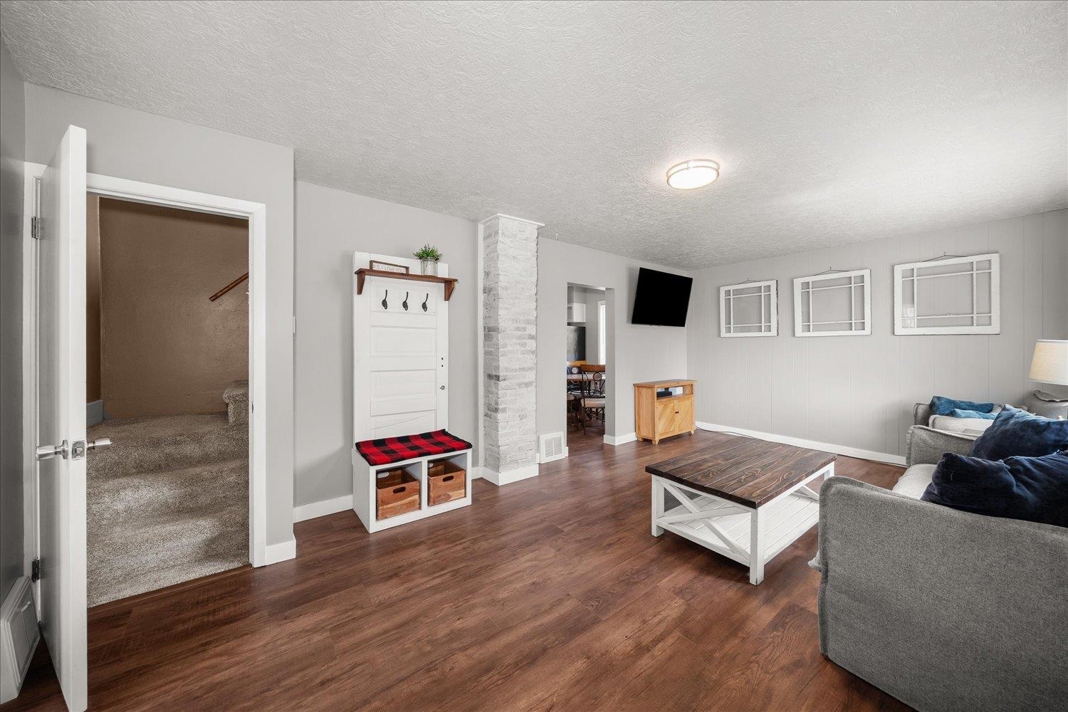 1408 W Kiernan Ave - Photo 3
