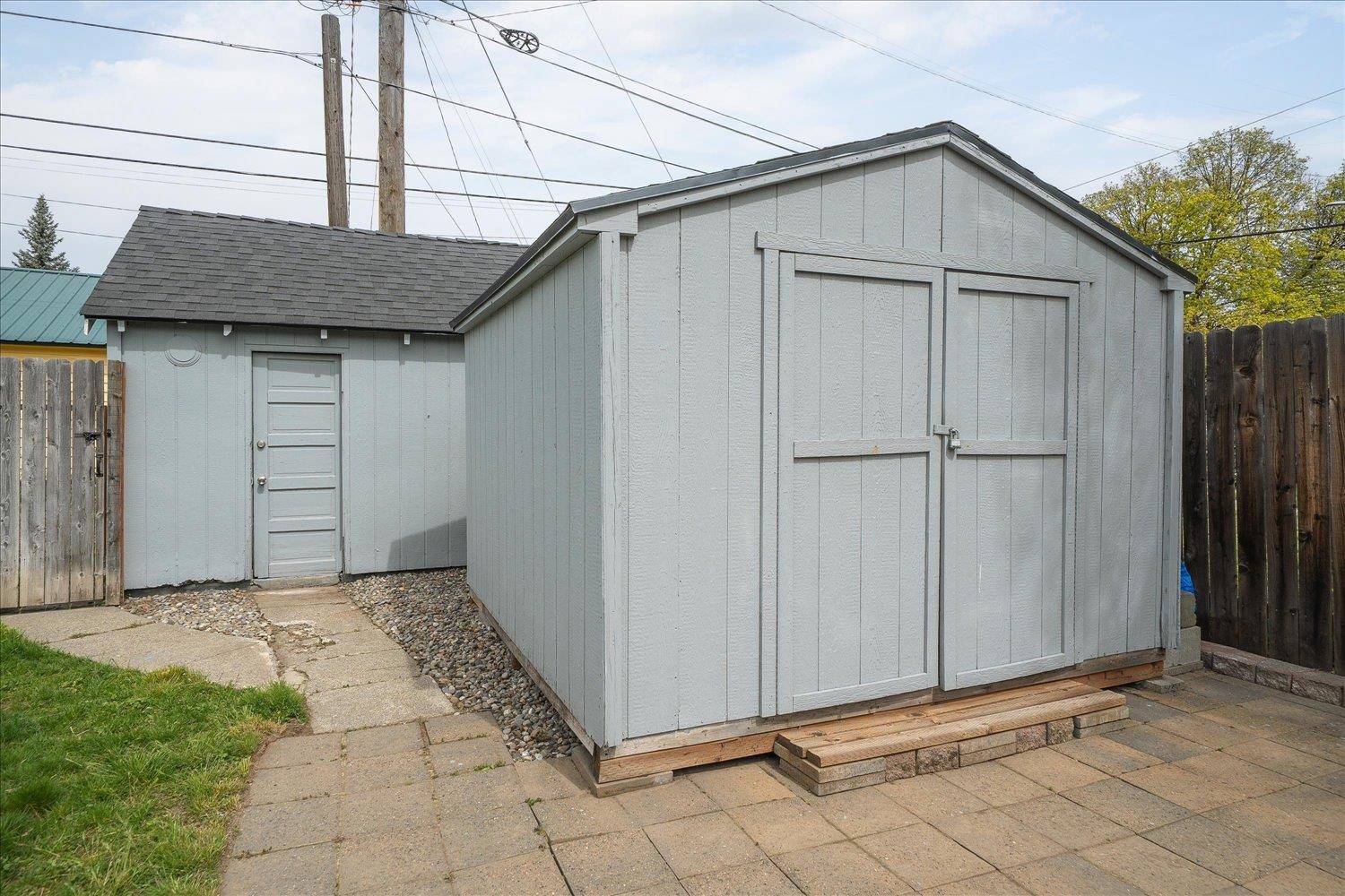 1408 W Kiernan Ave - Photo 33