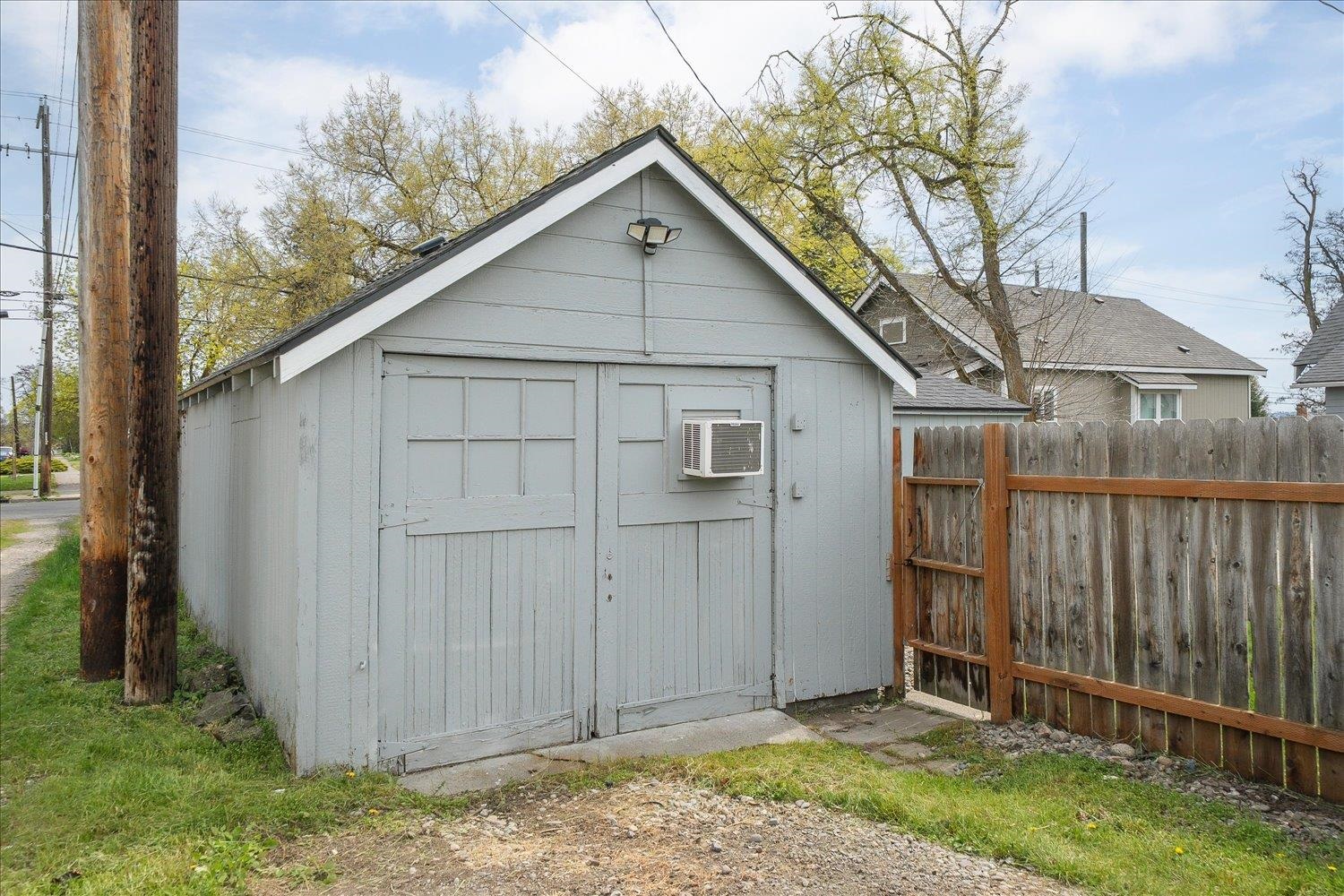 1408 W Kiernan Ave - Photo 35