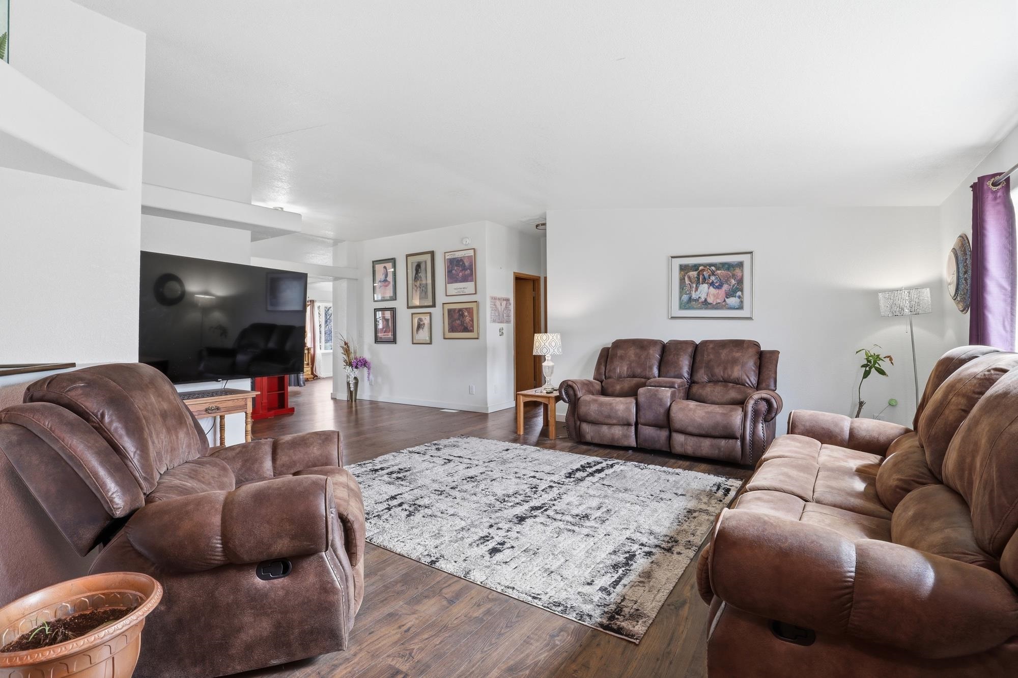 6514 N Regal St - Photo 3