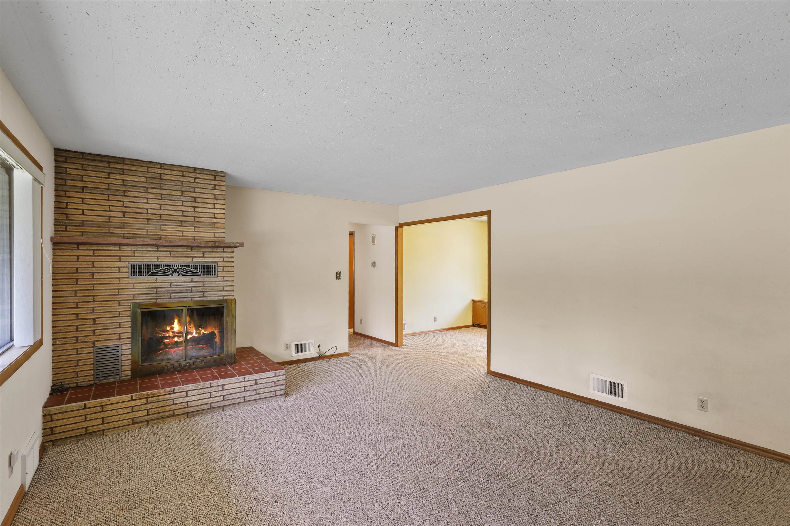 1215 S Garfield St - Photo 7