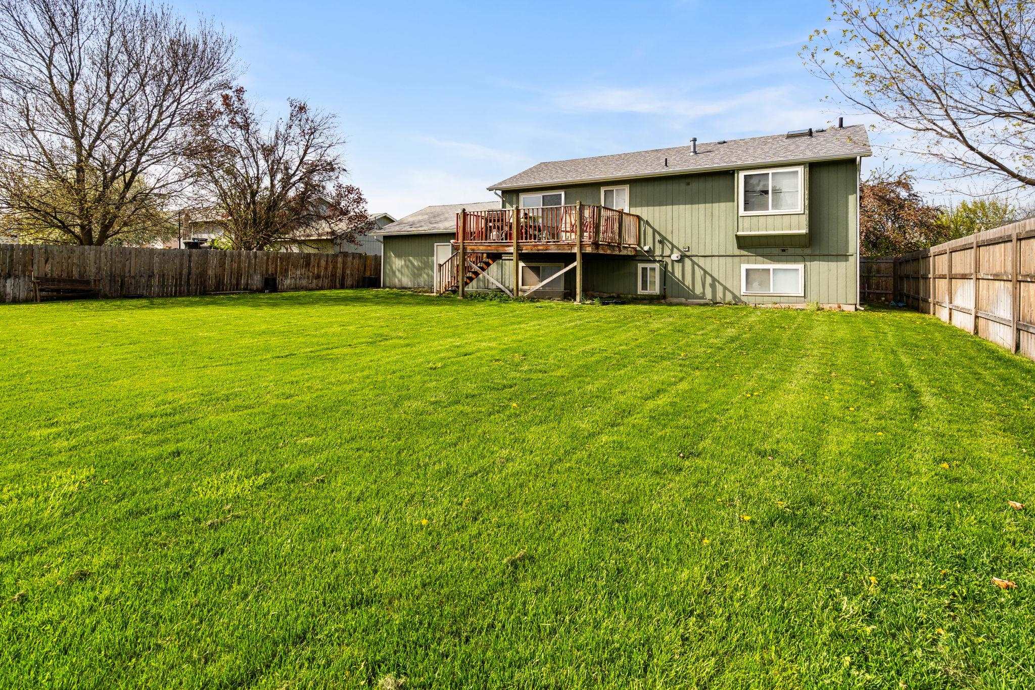 20010 E GRACE Ln - Photo 13