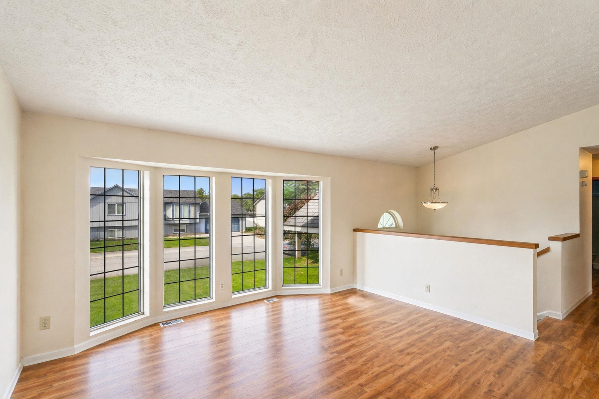 20010 E GRACE Ln - Photo 5