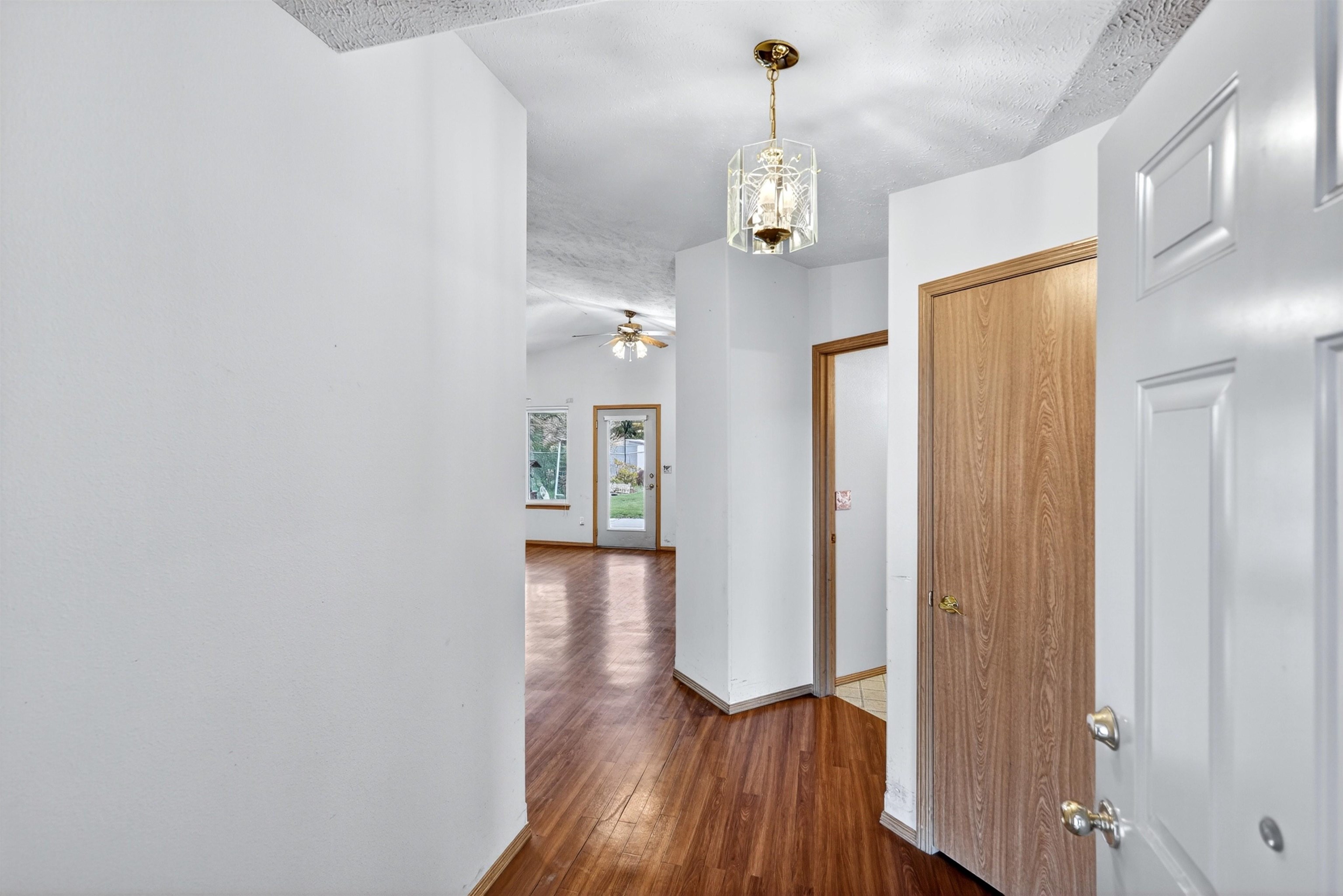 405 S Lucille Ct - Photo 7