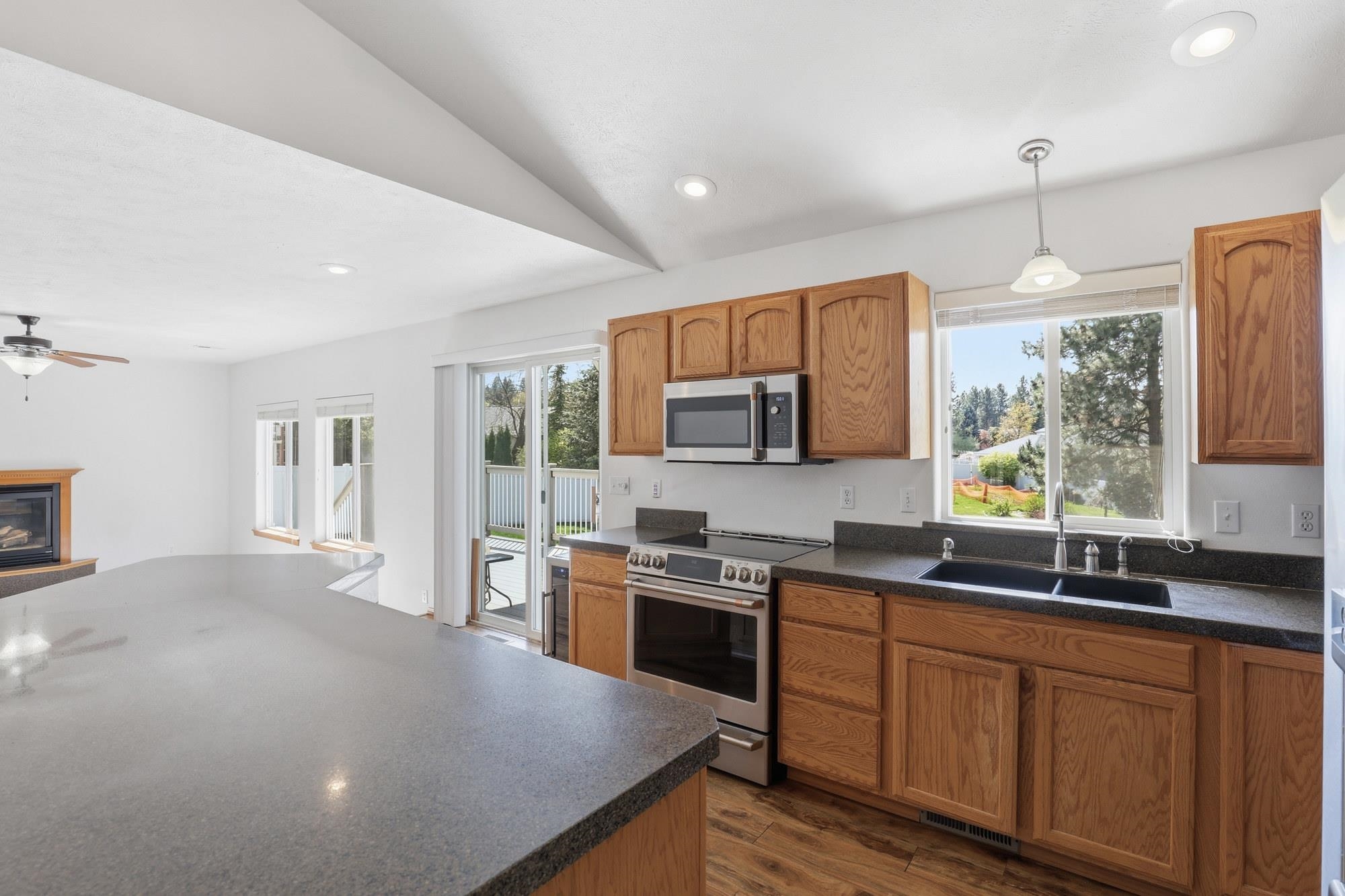 1208 E MEAD St - Photo 8