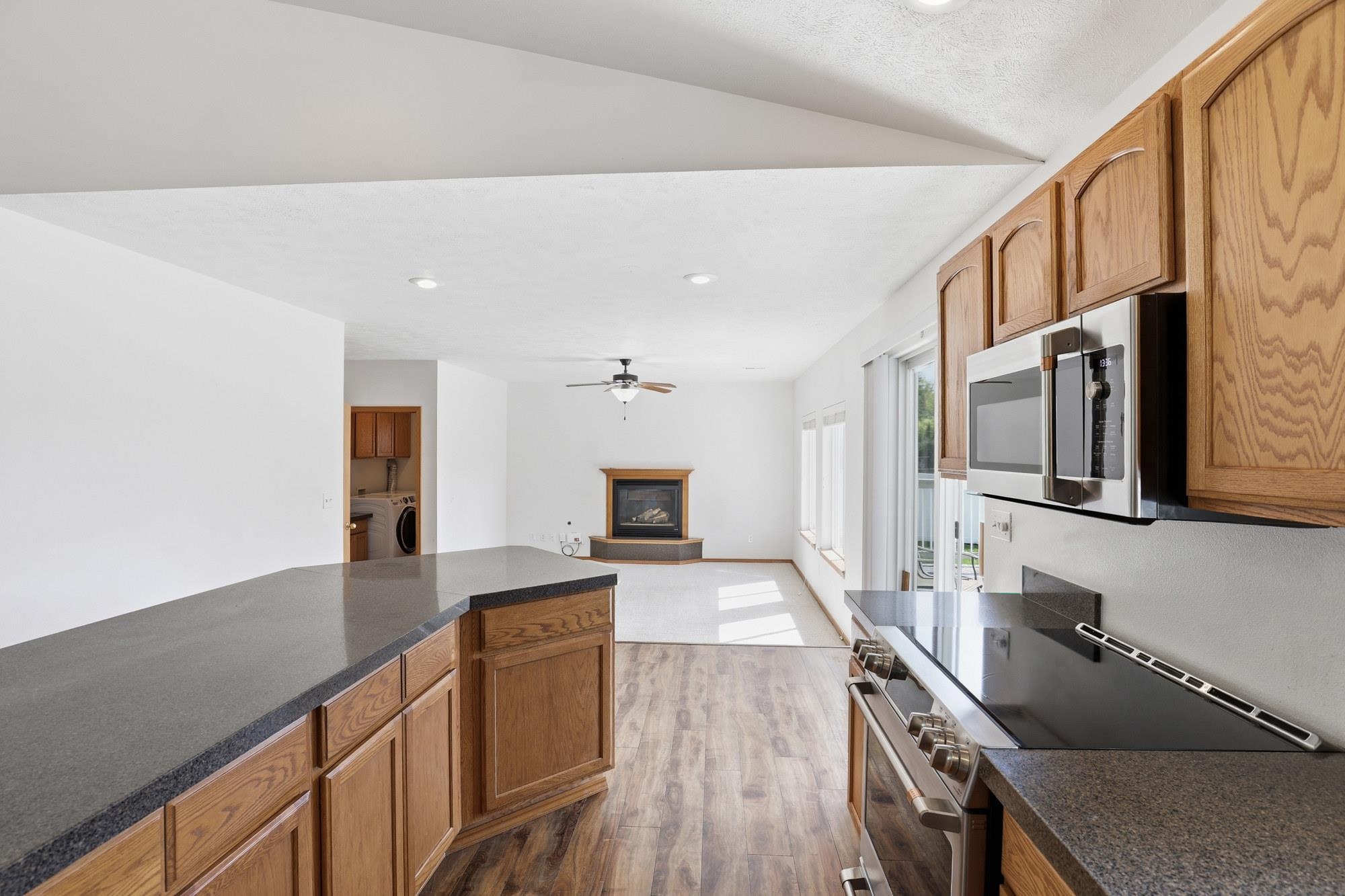 1208 E MEAD St - Photo 10
