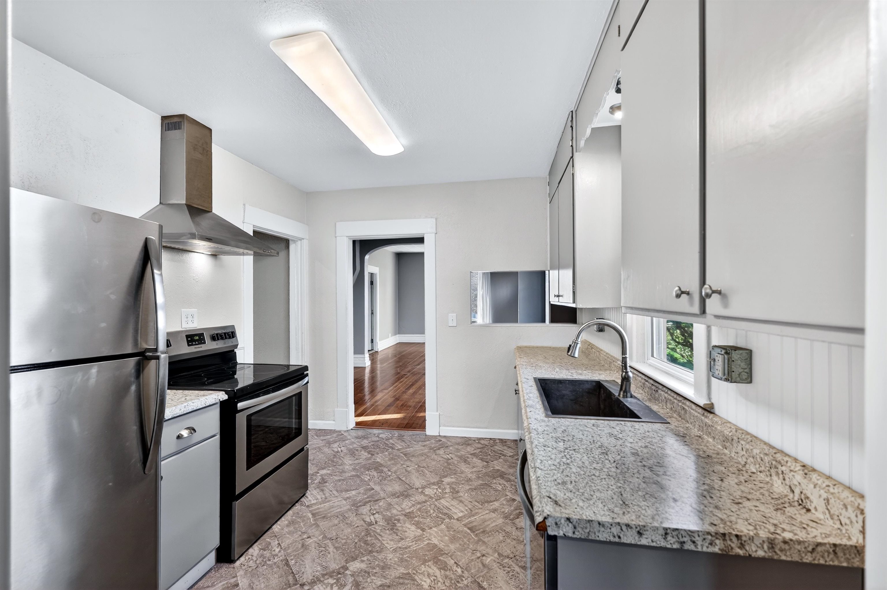 2202 W College Ave - Photo 11