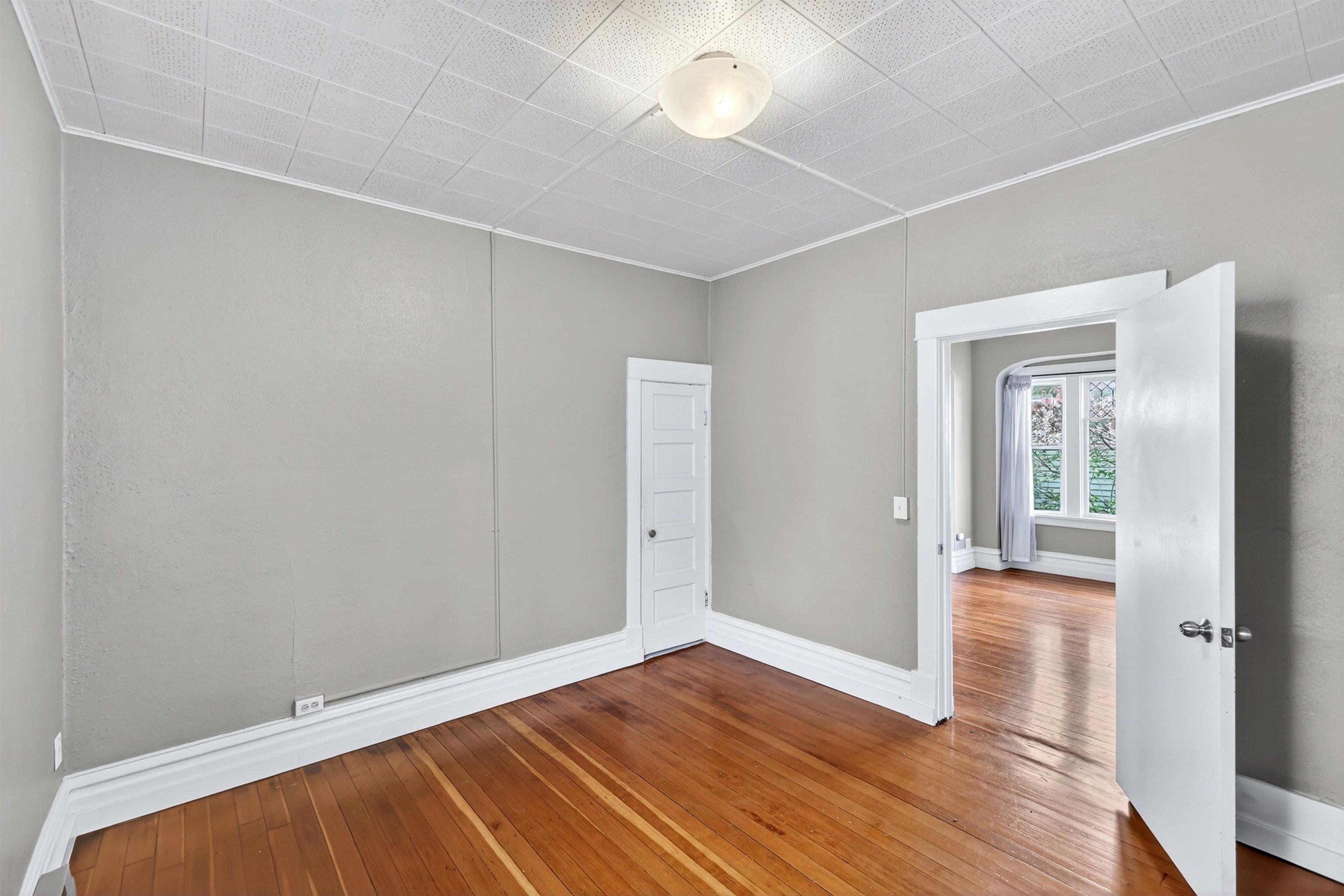 2202 W College Ave - Photo 21