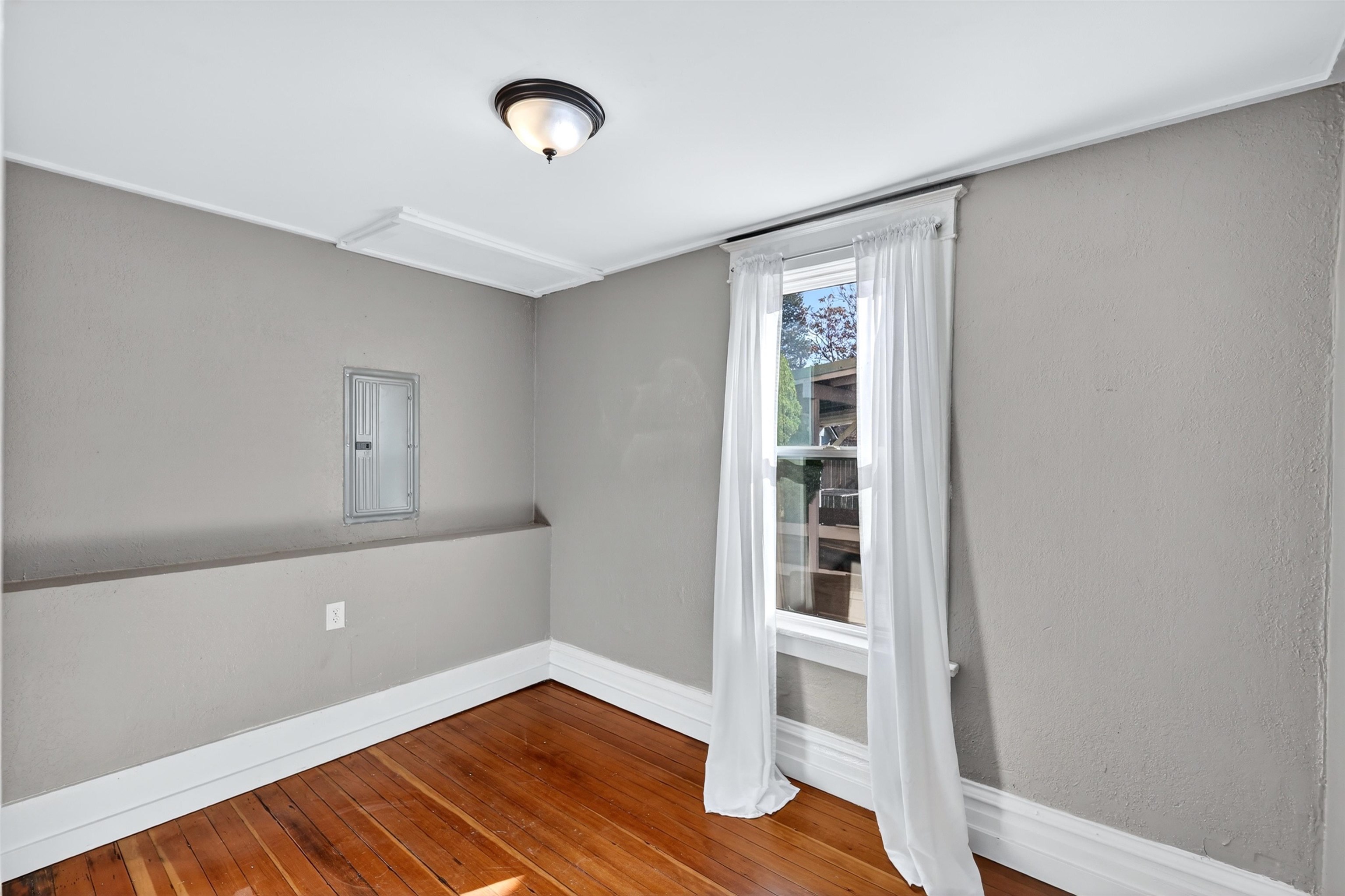 2202 W College Ave - Photo 23