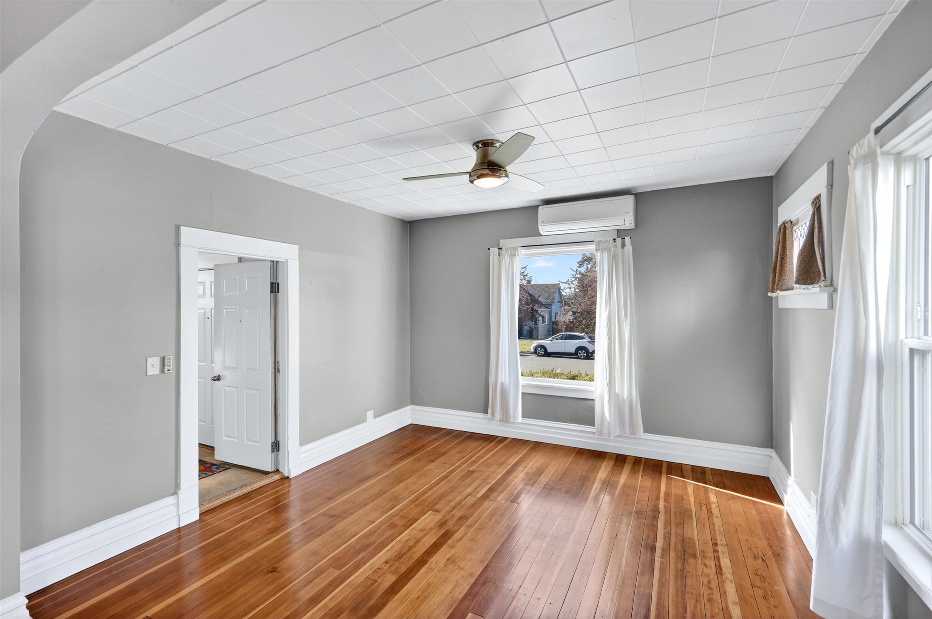 2202 W College Ave - Photo 24