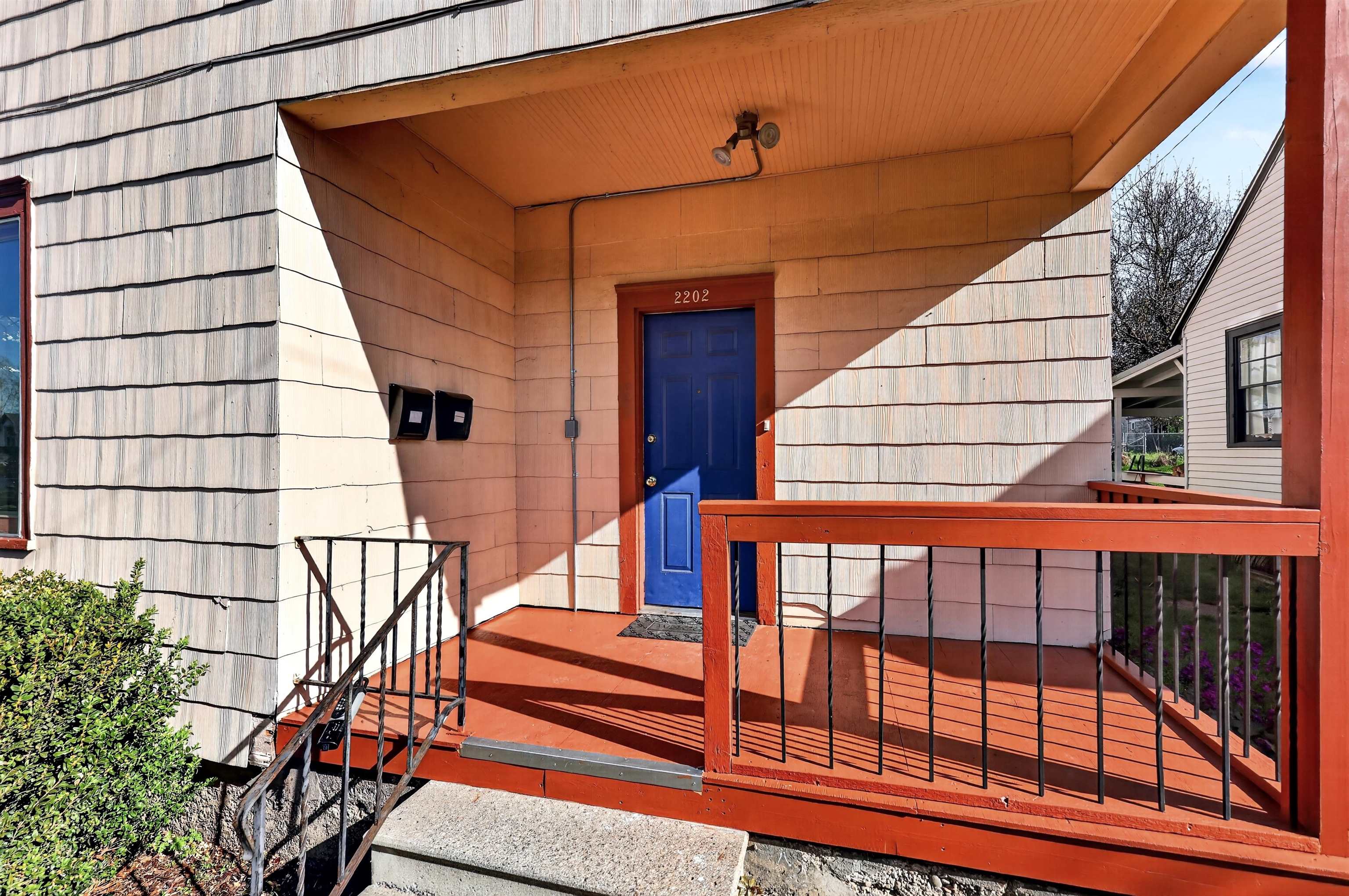 2202 W College Ave - Photo 26