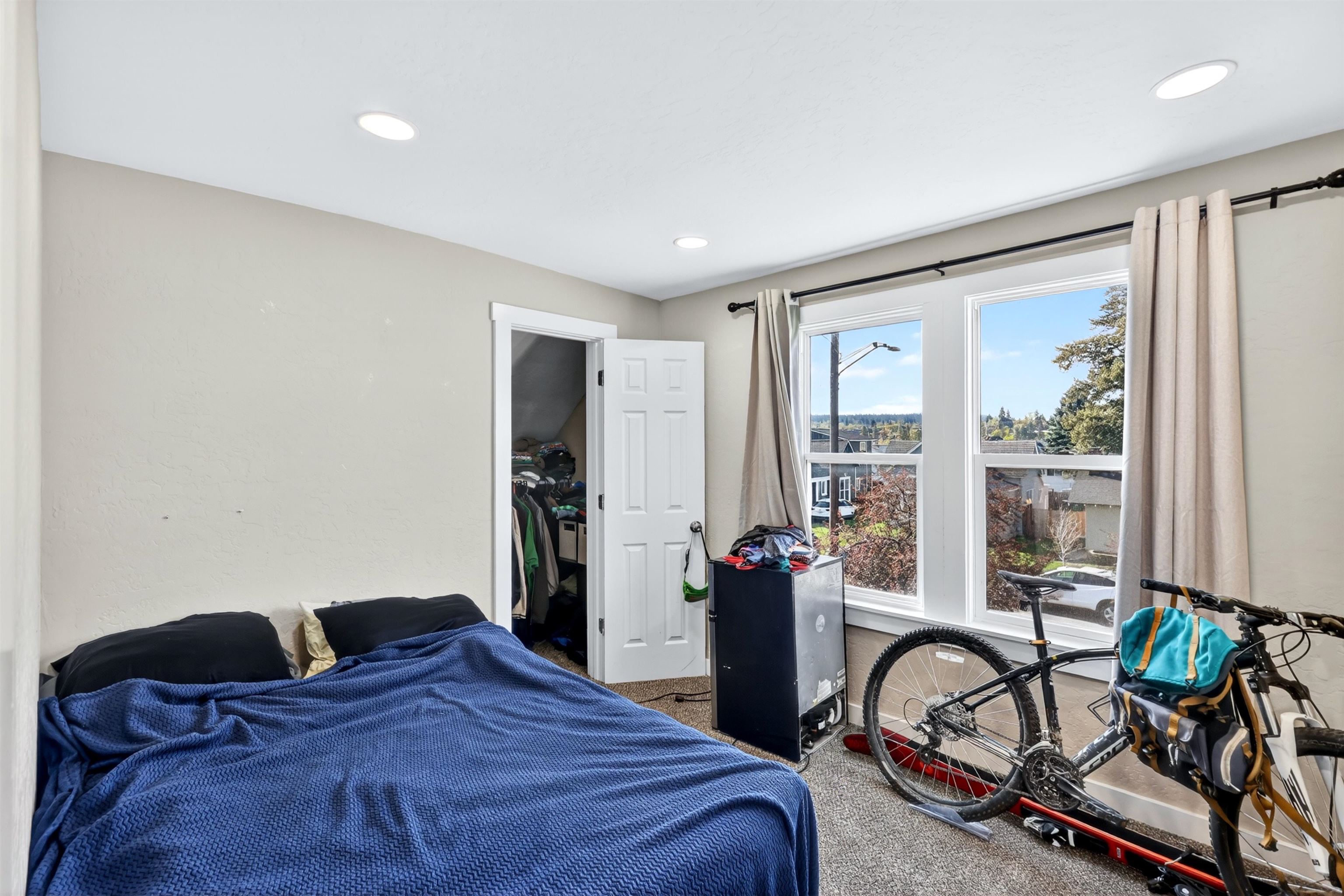 2202 W College Ave - Photo 32