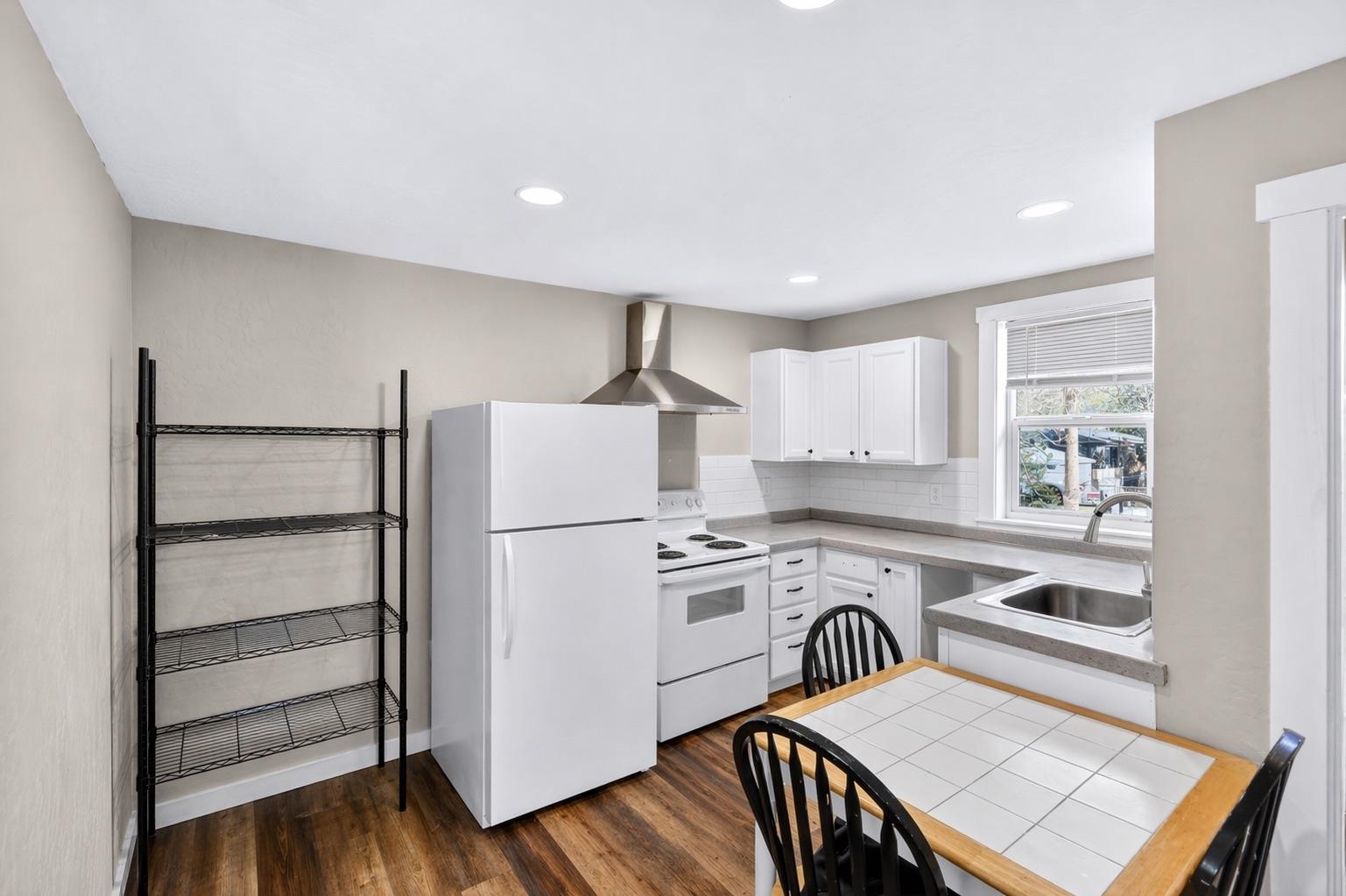 2202 W College Ave - Photo 34