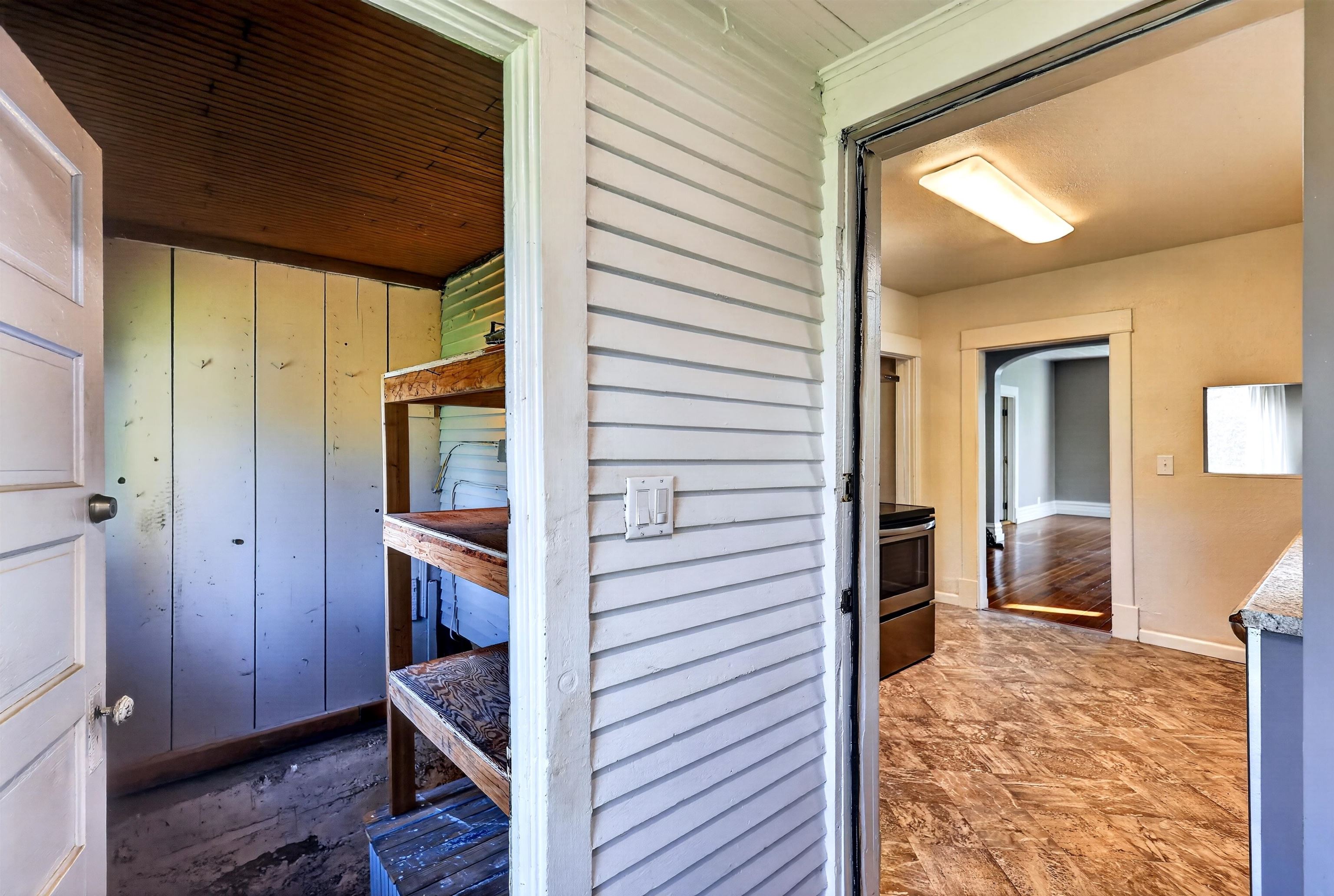 2202 W College Ave - Photo 37