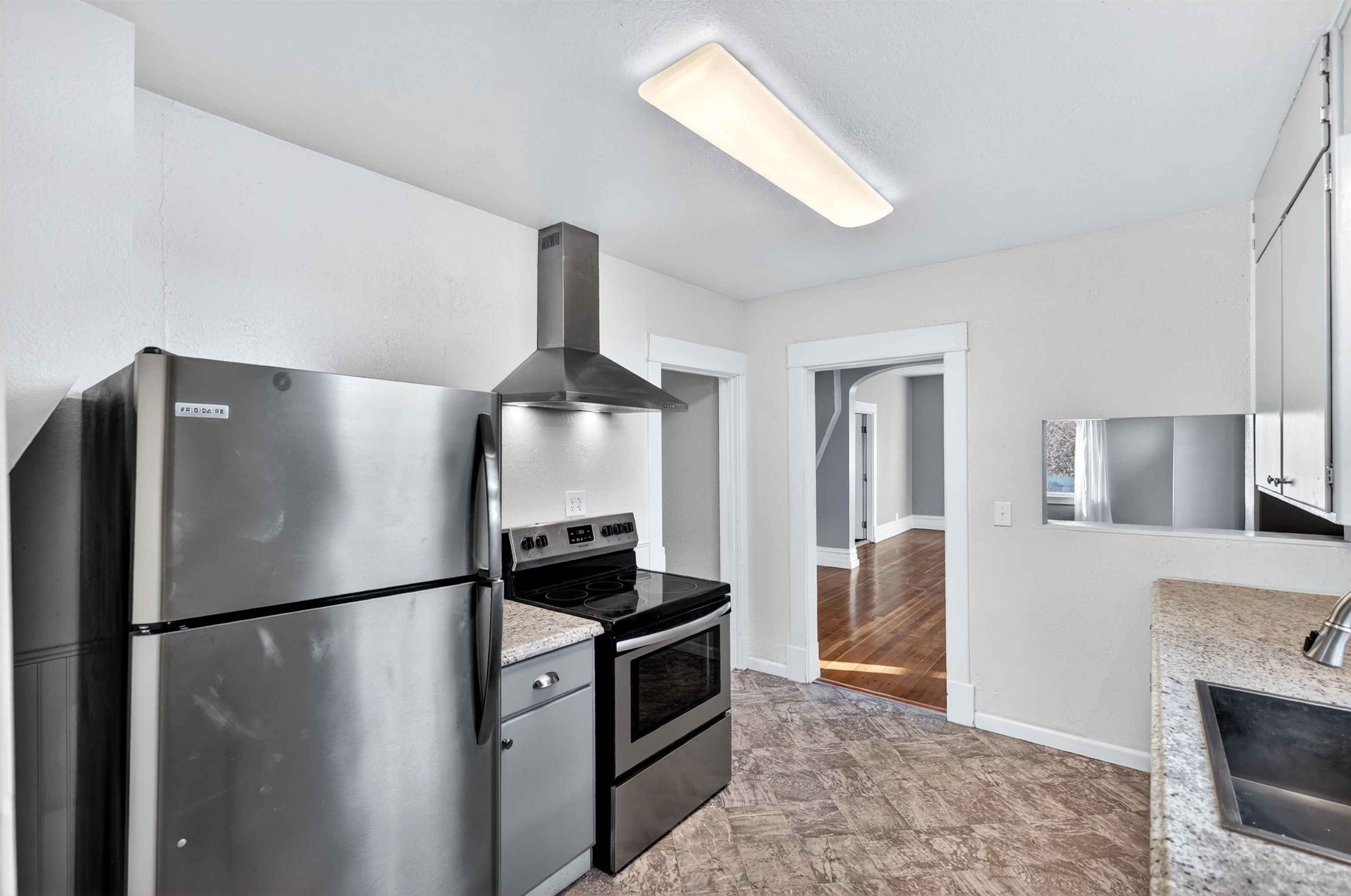 2202 W College Ave - Photo 5