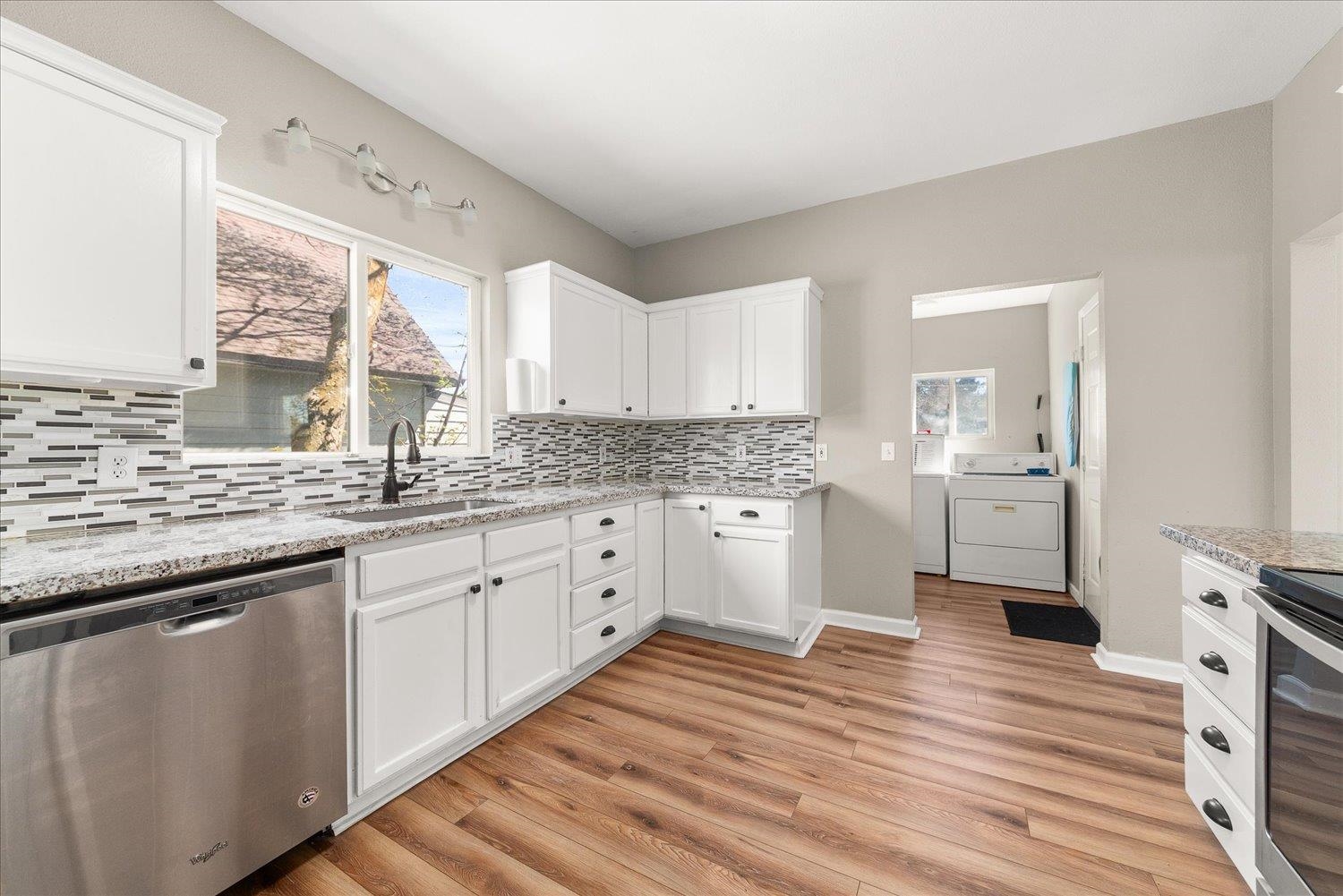 2724 E 4th Ave - Photo 17