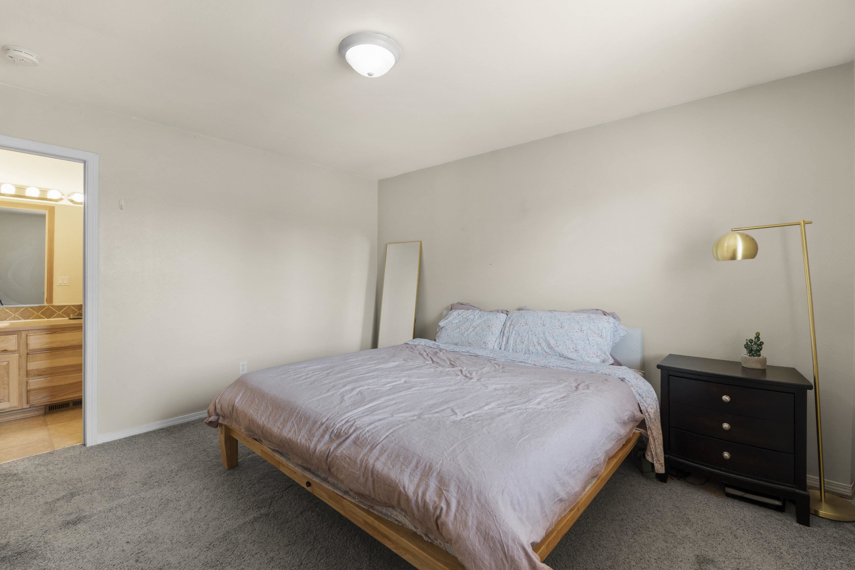 10725 E Broadway Ave - Photo 30