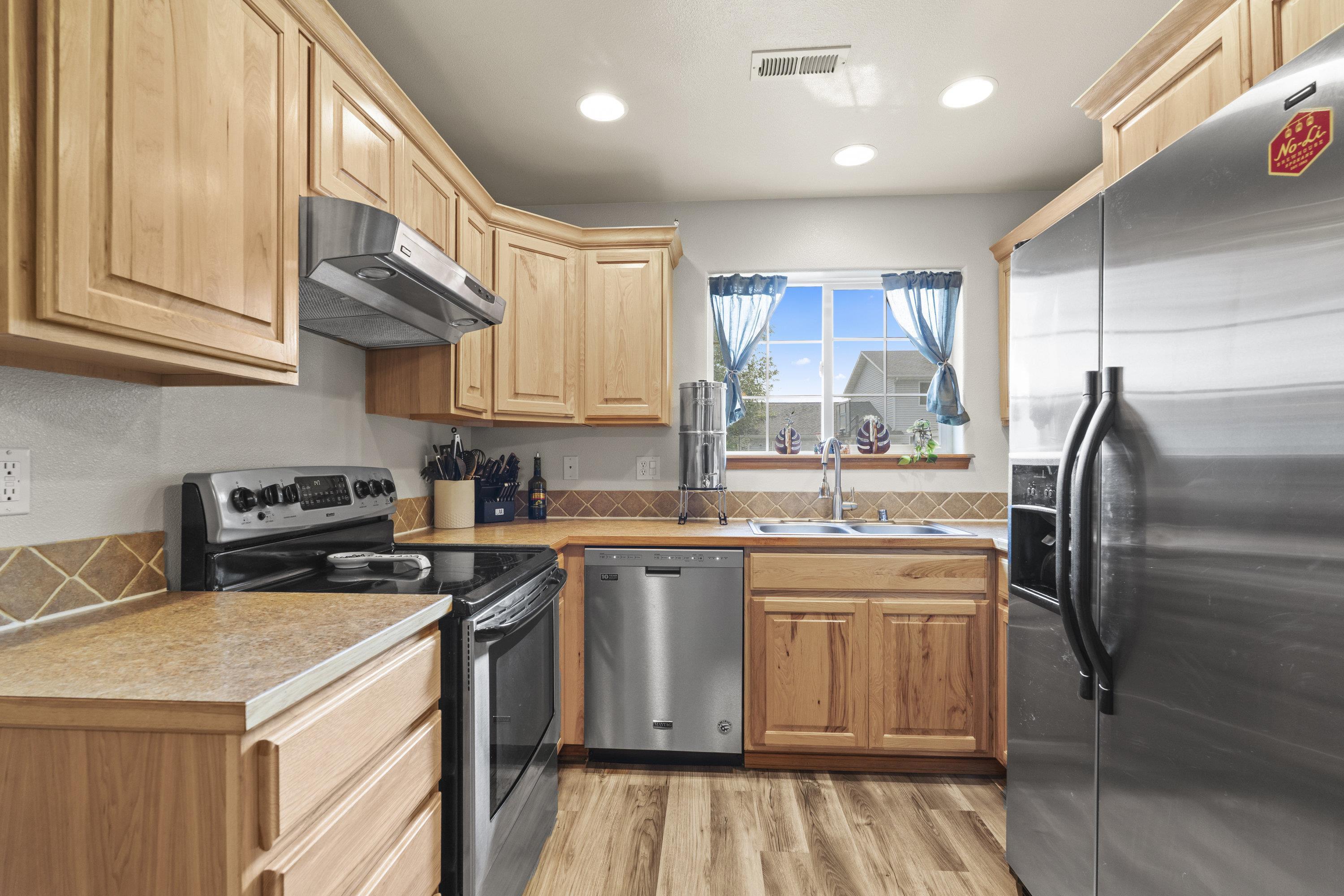 10725 E Broadway Ave - Photo 4