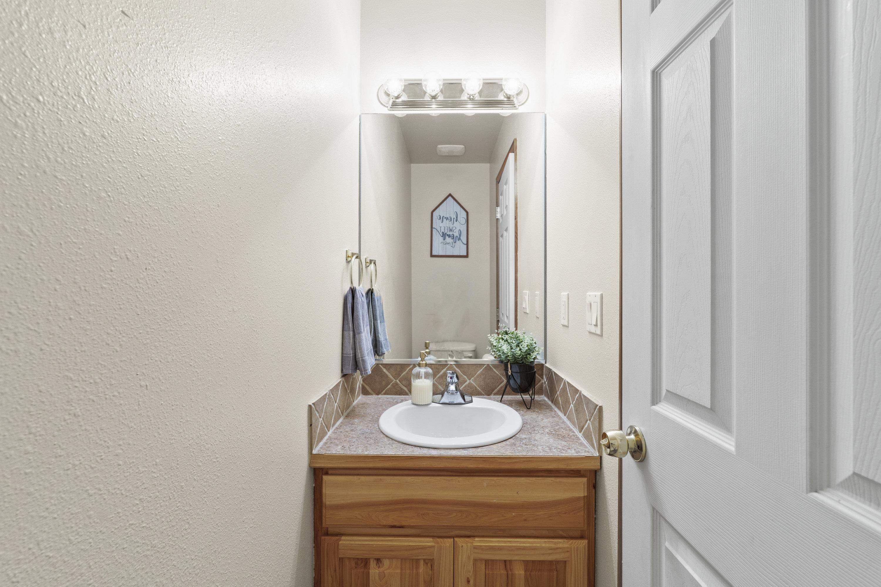 10725 E Broadway Ave - Photo 10