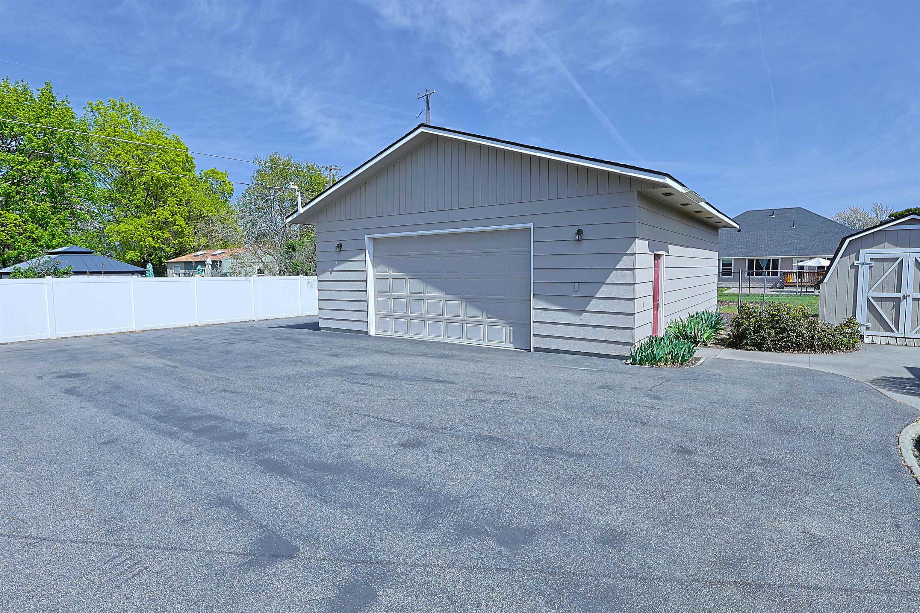 1120 N Best Rd - Photo 2