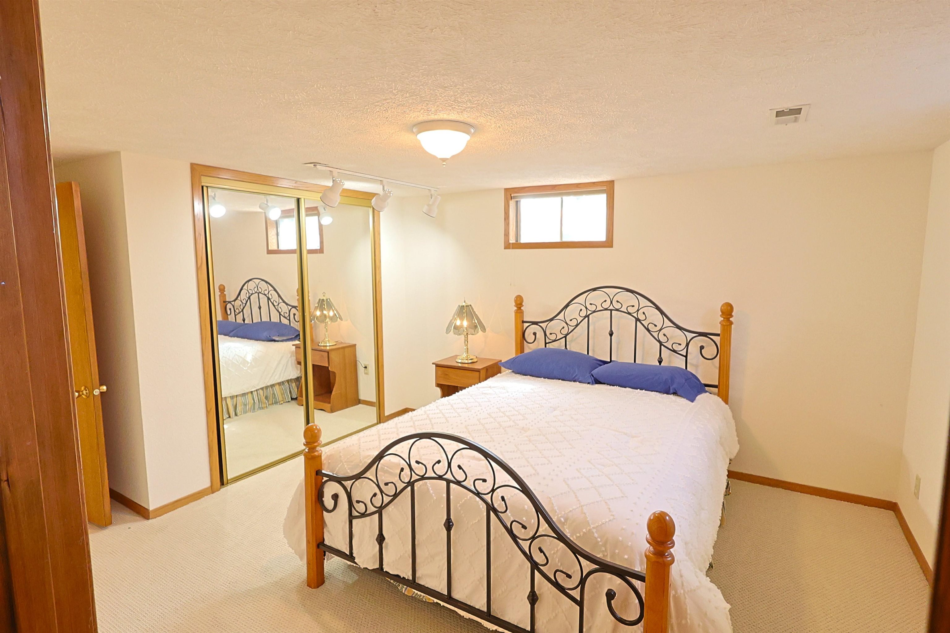1120 N Best Rd - Photo 26