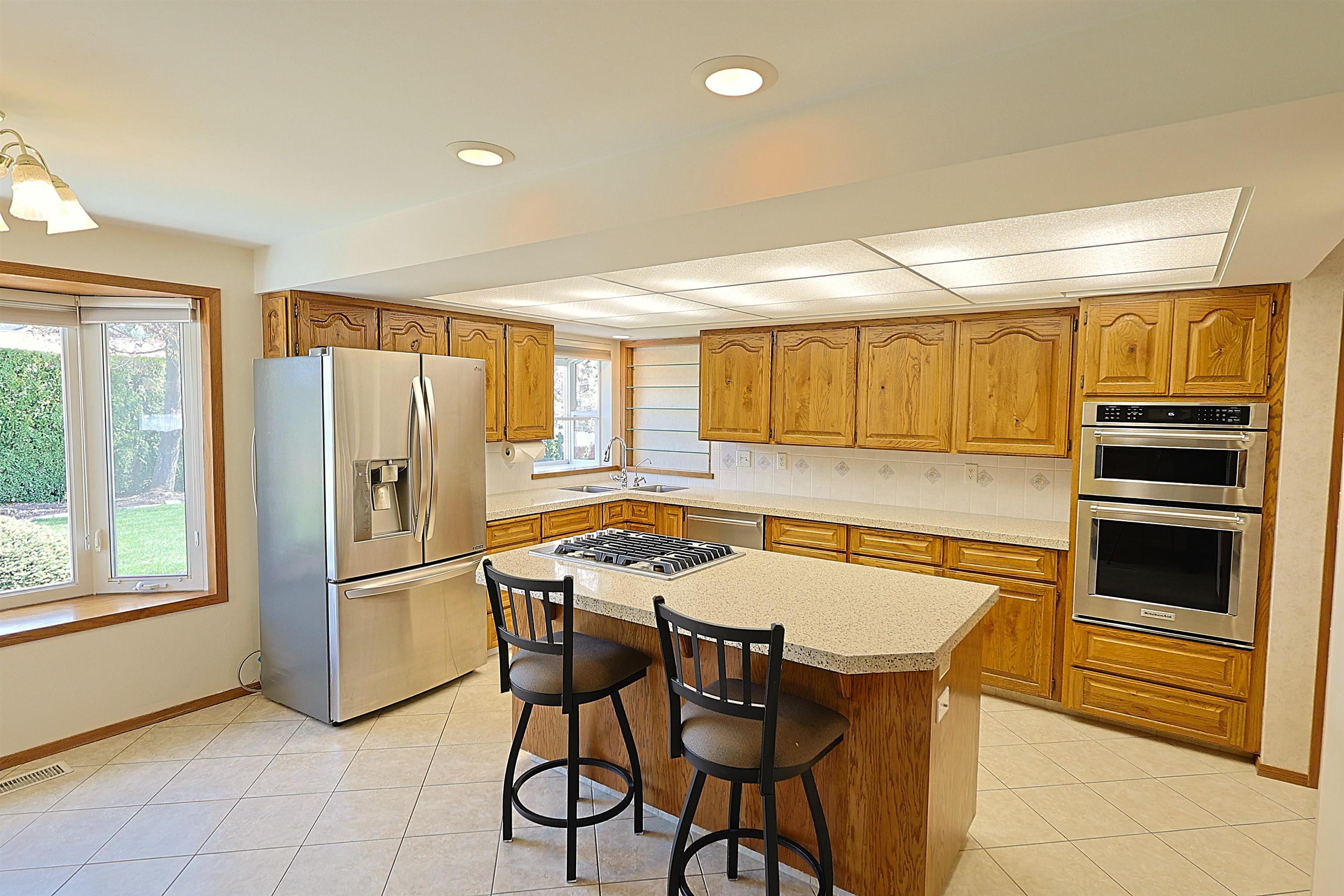 1120 N Best Rd - Photo 5