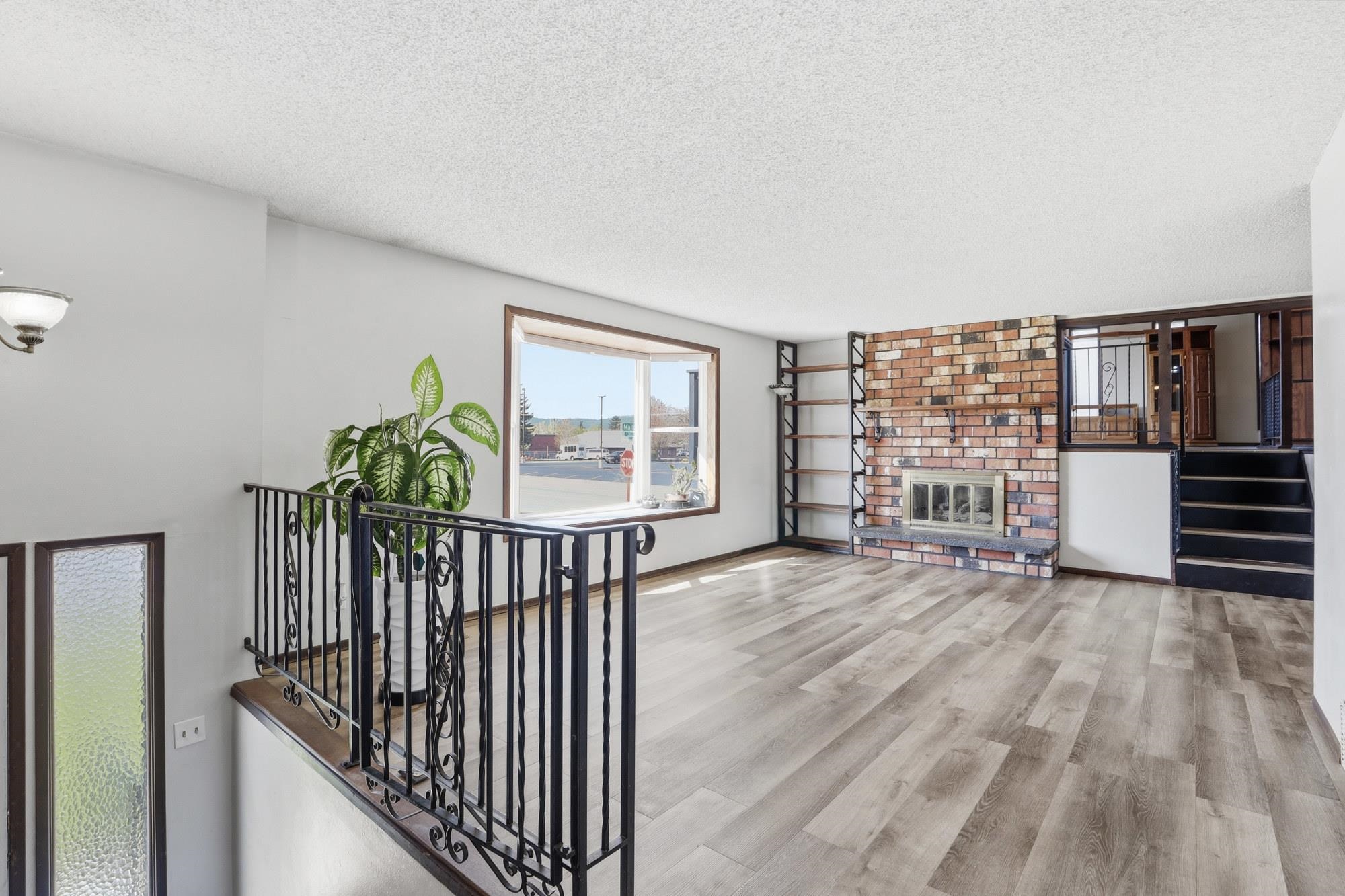 13105 E Mallon Ct - Photo 4