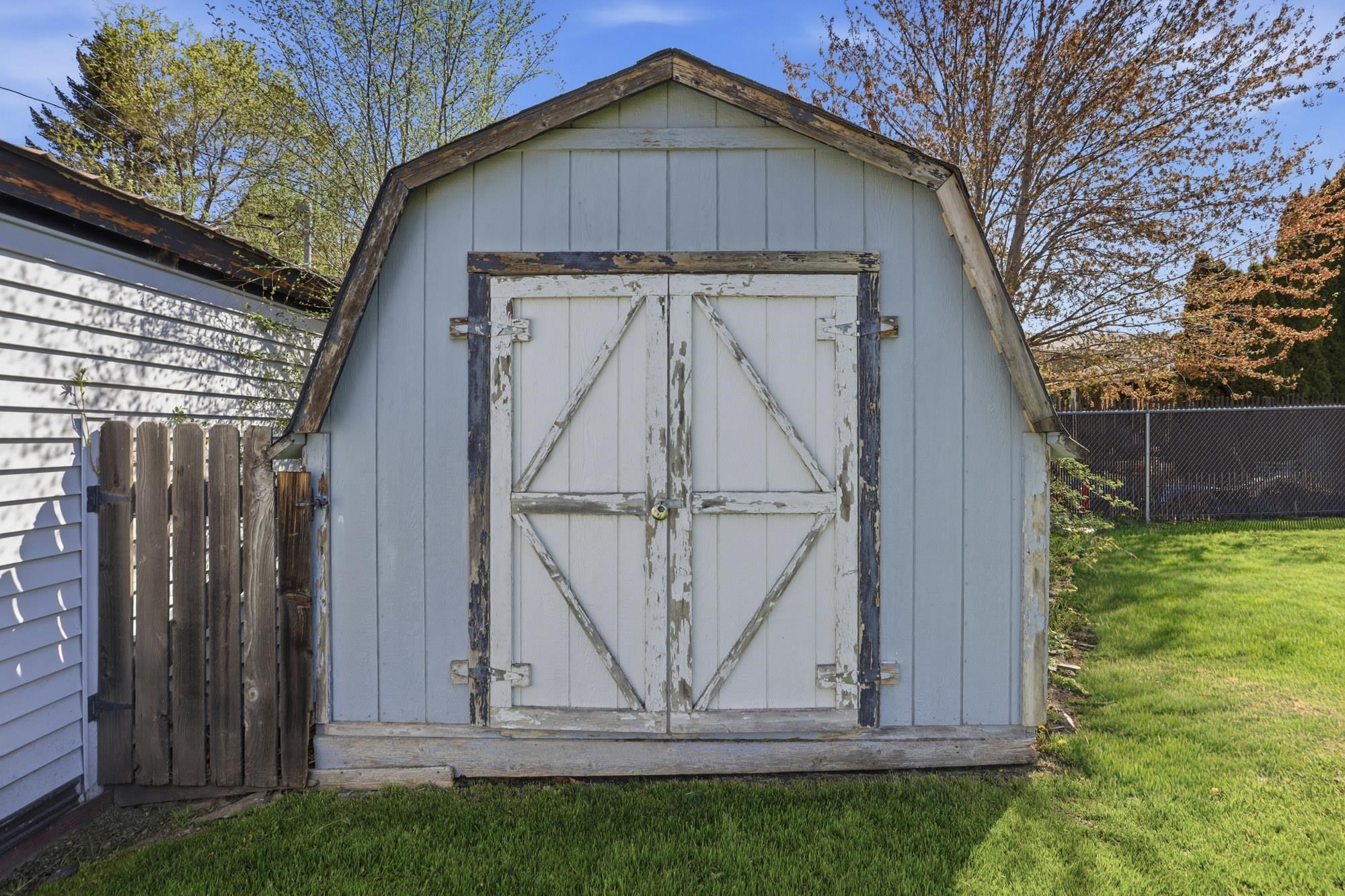 13105 E Mallon Ct - Photo 38