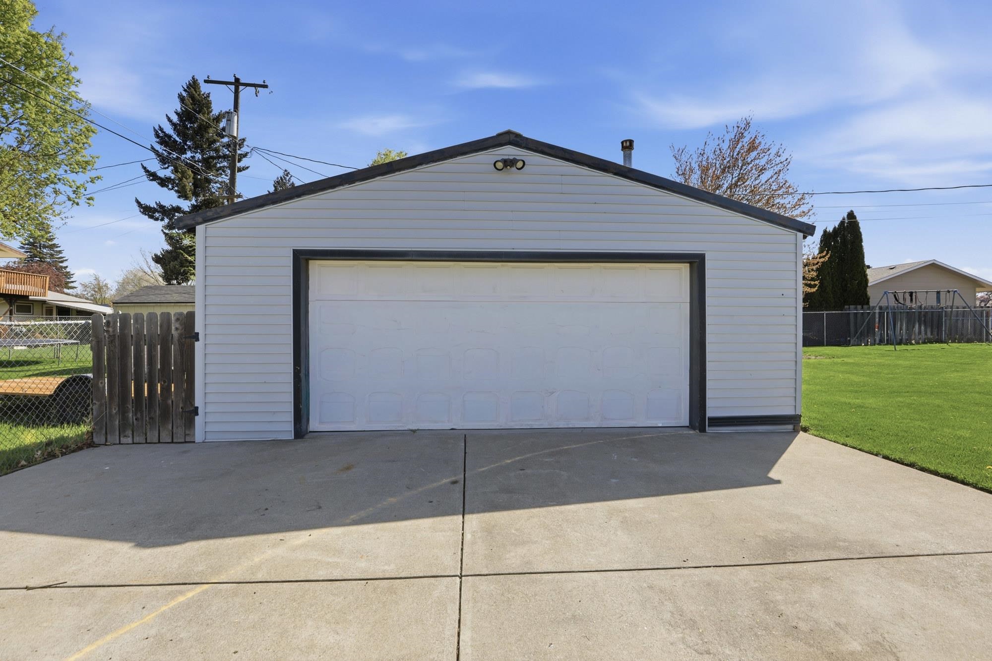 13105 E Mallon Ct - Photo 45