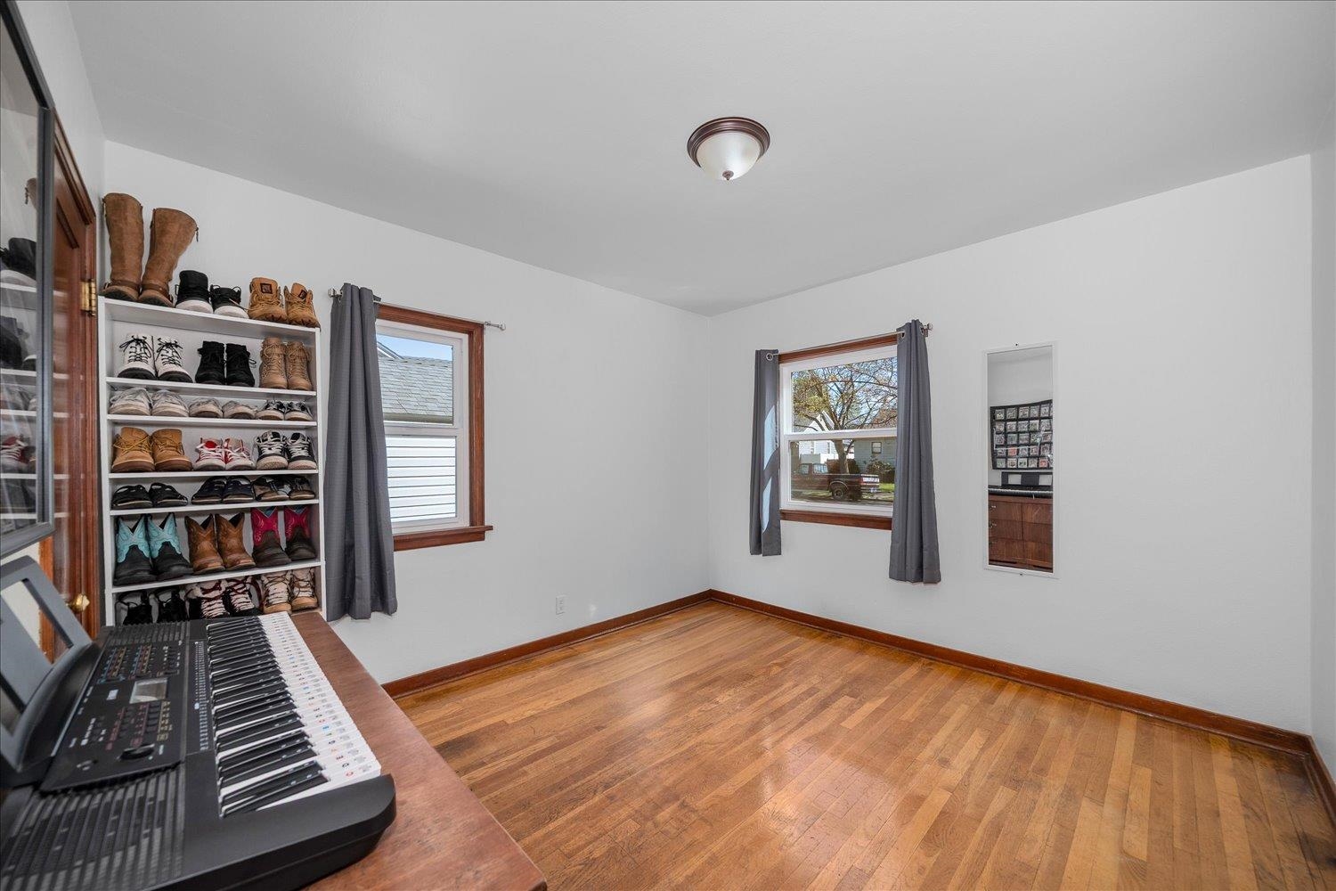 541 E Hoffman Ave - Photo 13