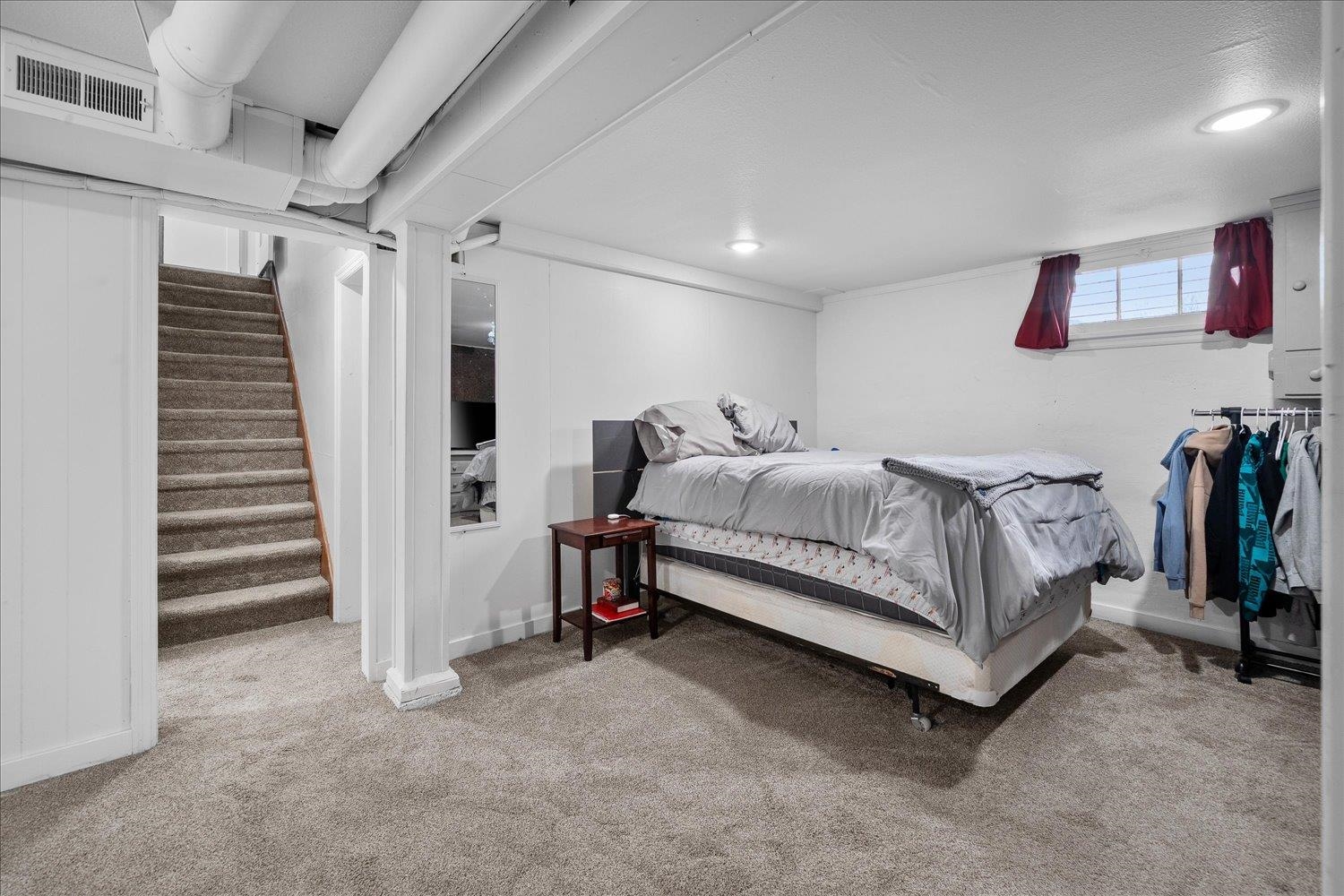 541 E Hoffman Ave - Photo 19