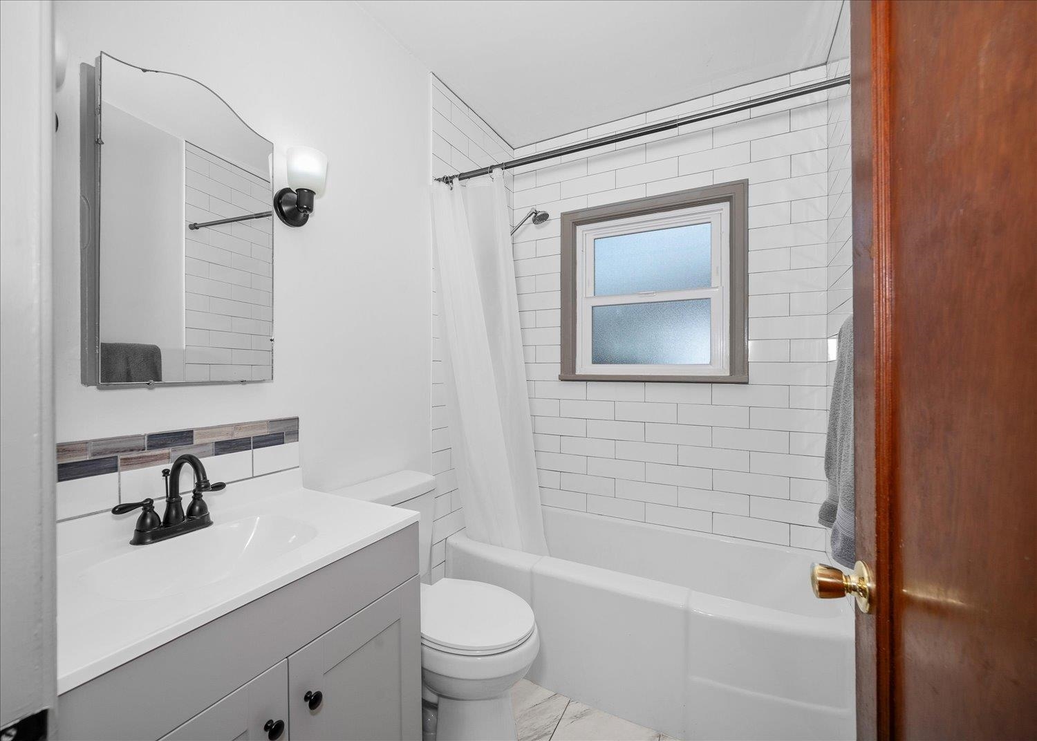 541 E Hoffman Ave - Photo 21
