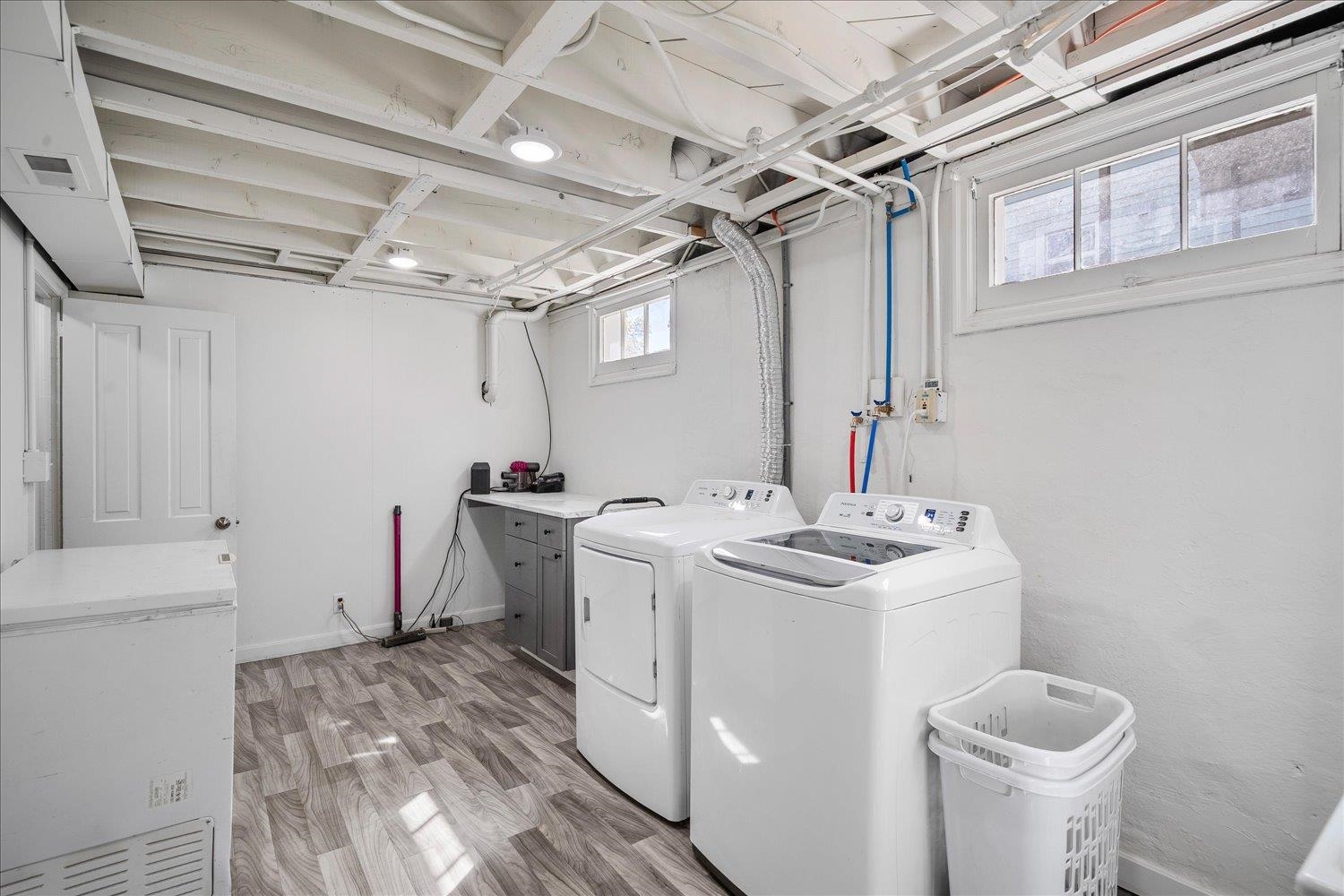 541 E Hoffman Ave - Photo 32