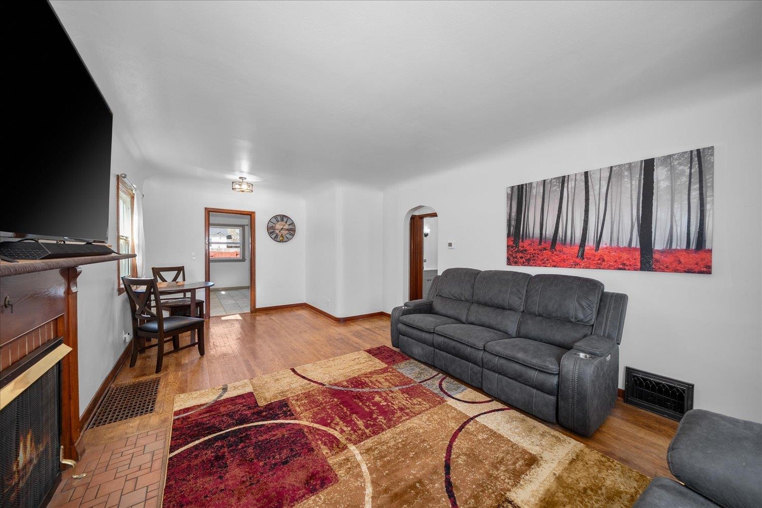 541 E Hoffman Ave - Photo 9