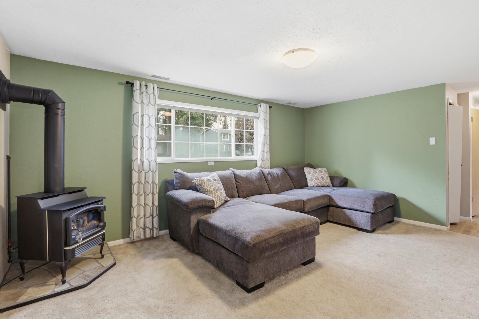 323 E Eleventh St - Photo 16