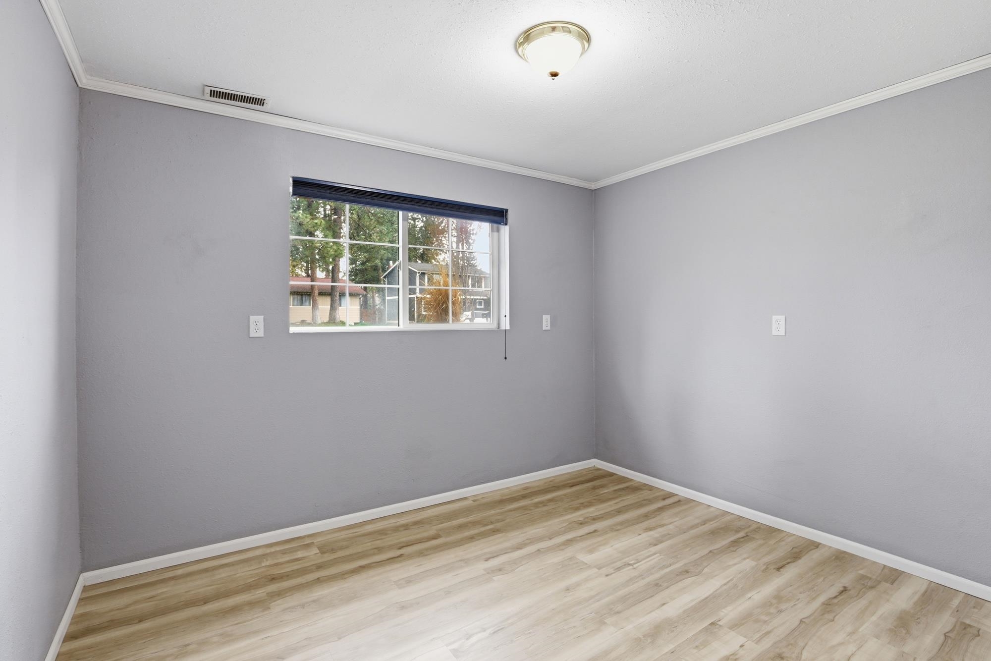 323 E Eleventh St - Photo 20