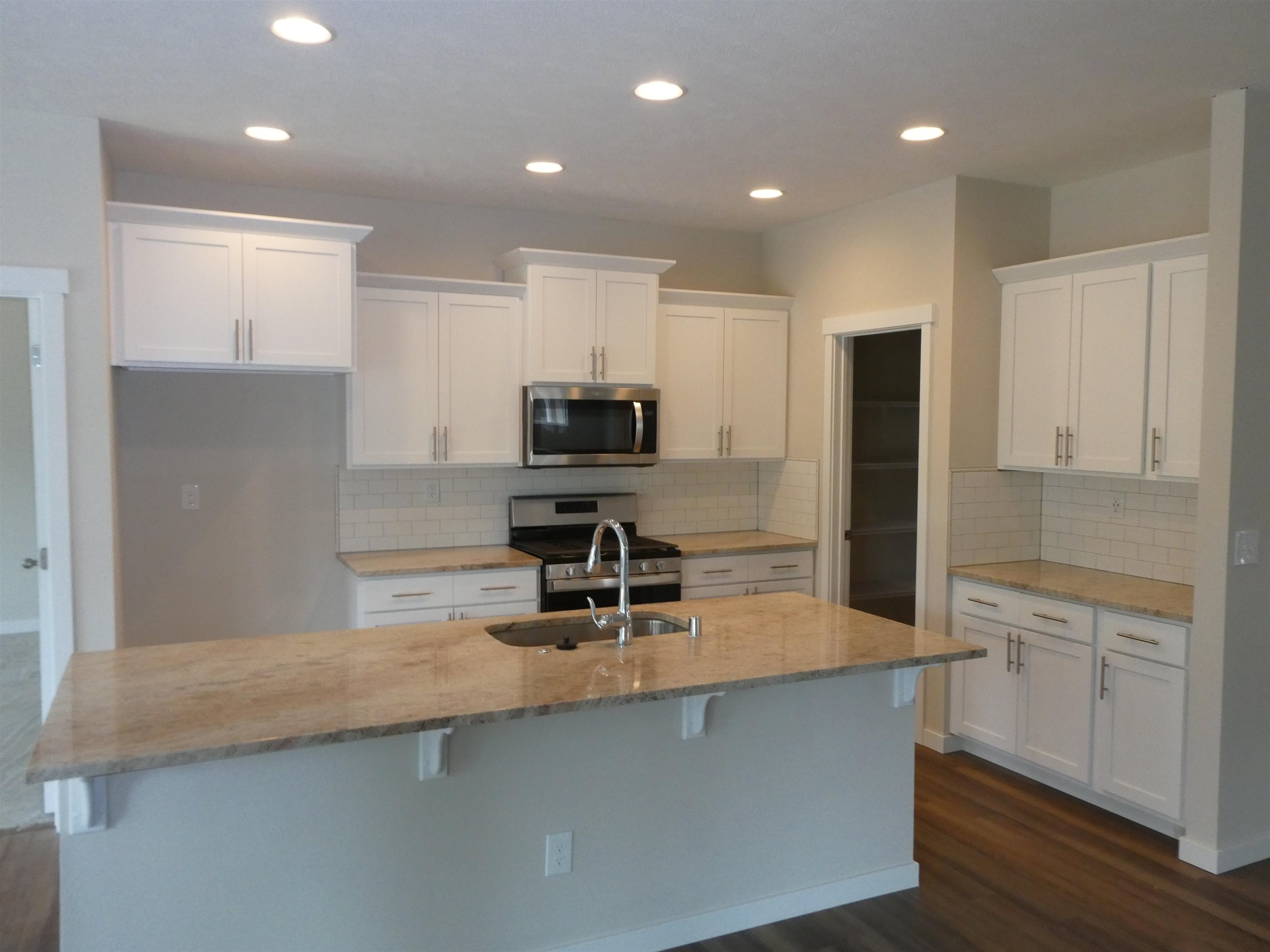 3221 S Custer Ln - Photo 2