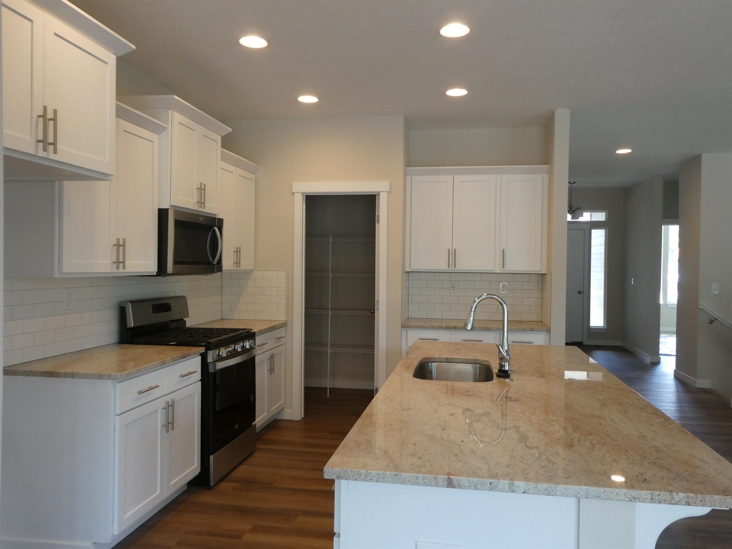 3221 S Custer Ln - Photo 3