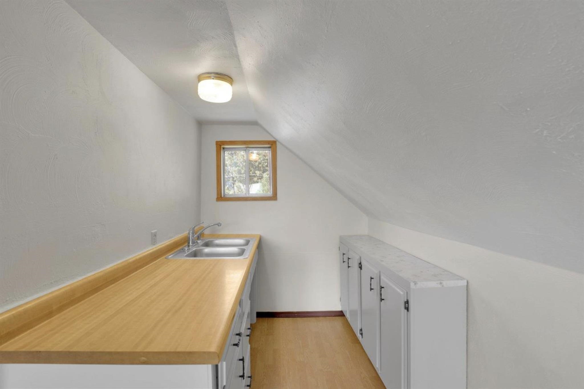 1407 E Broad Ave - Photo 13