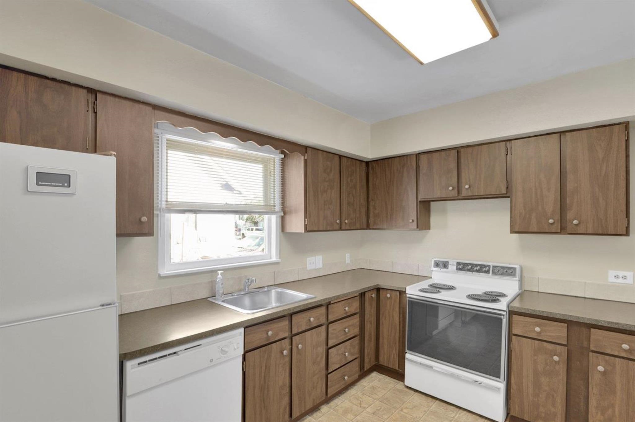 1407 E Broad Ave - Photo 5