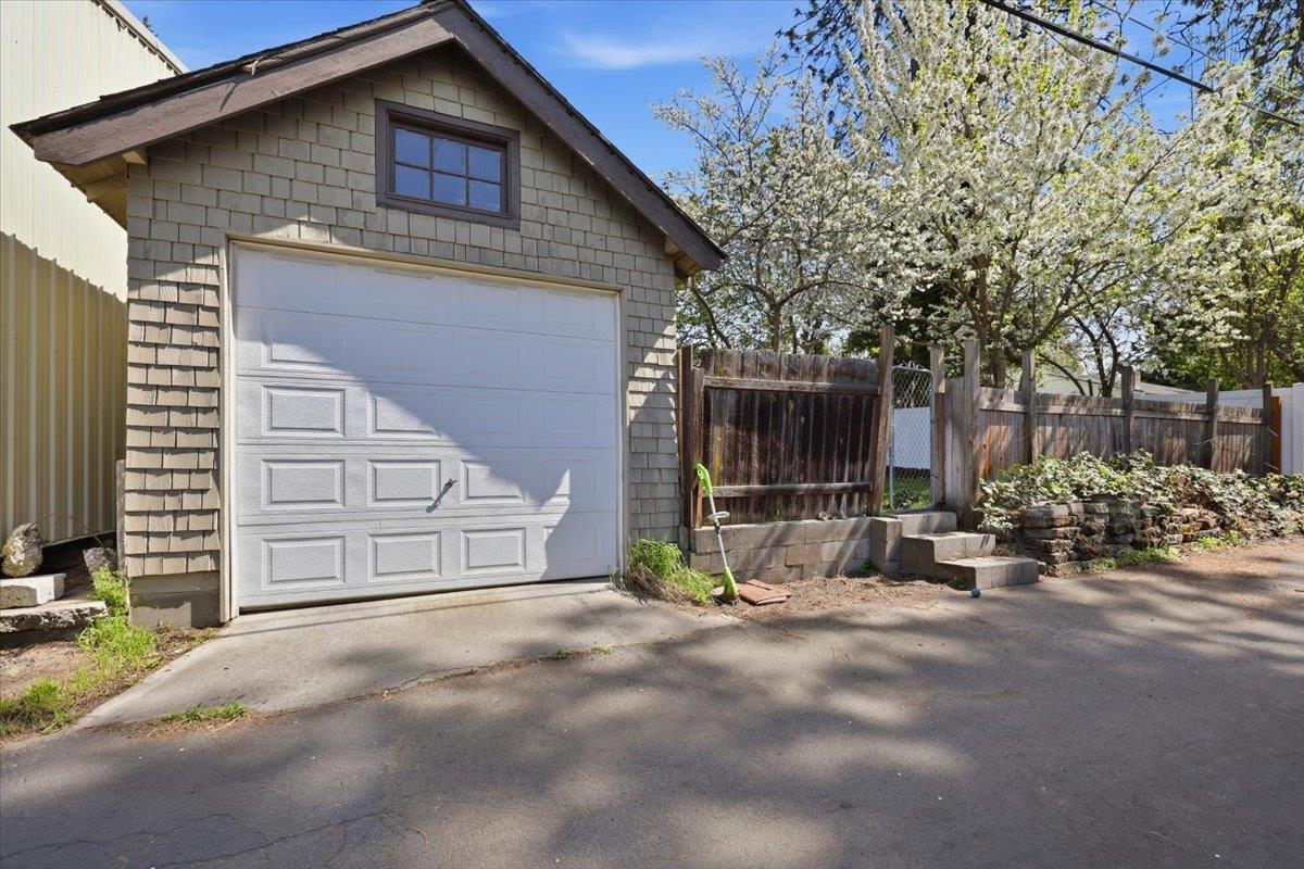 1424 S Cedar St - Photo 37