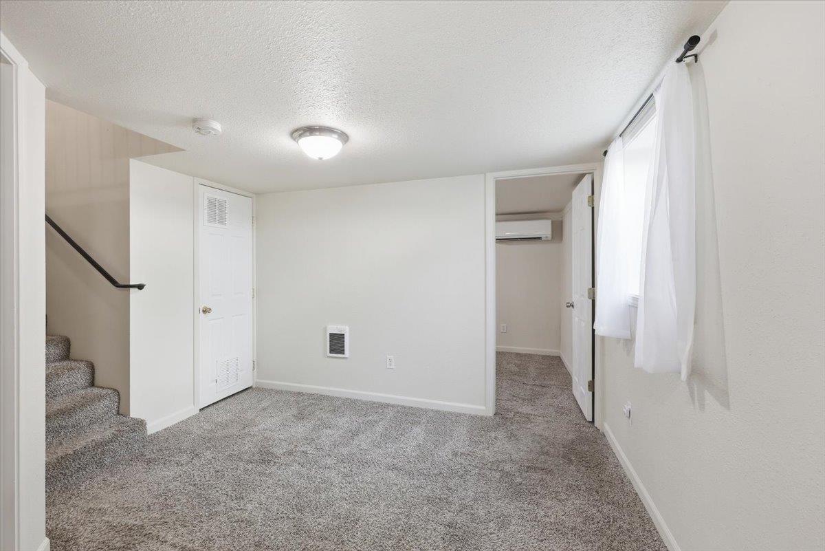 1303 E Montgomery Ave - Photo 17